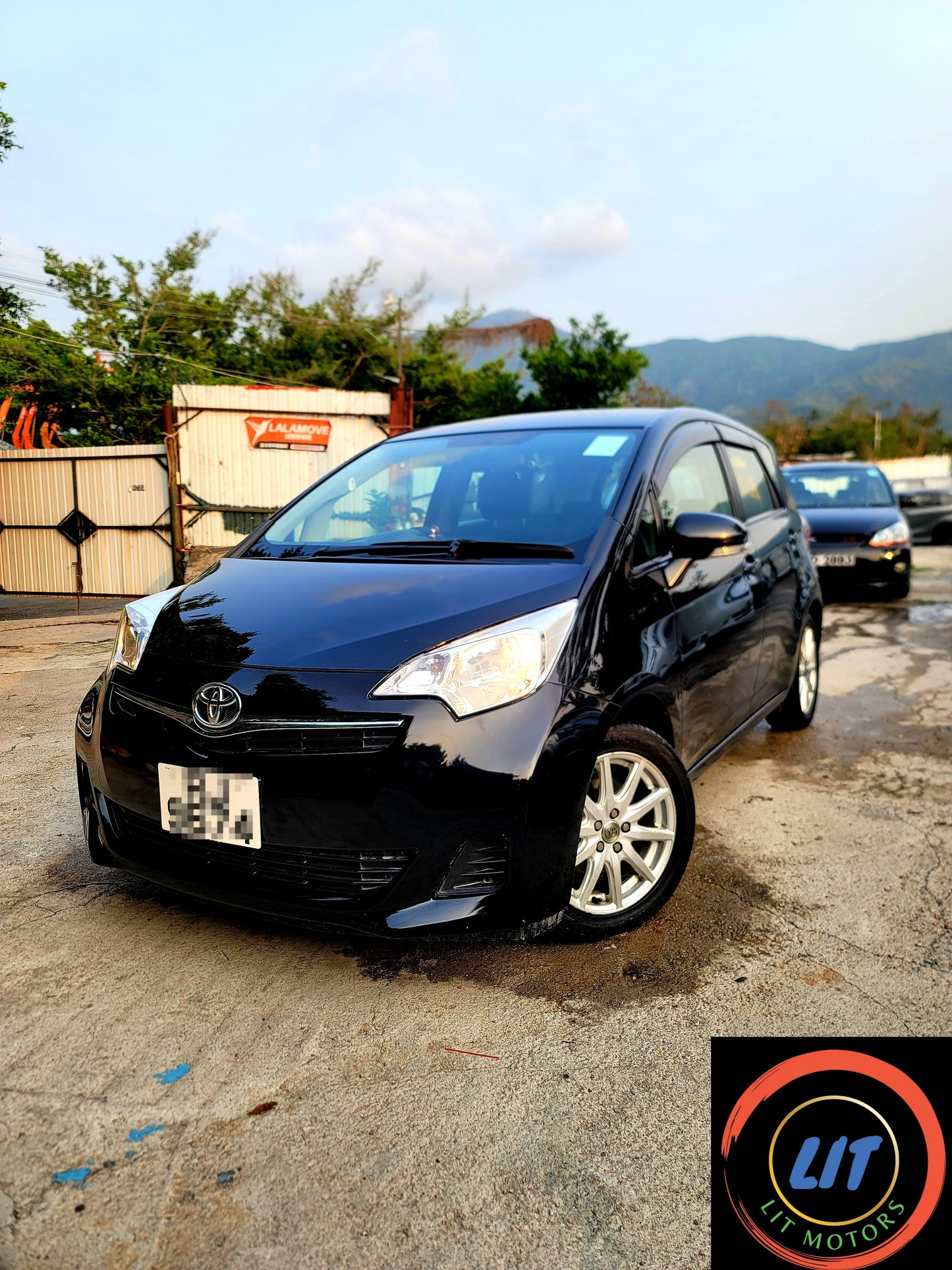 2012 TOYOTA RACTIS 1.5 AT