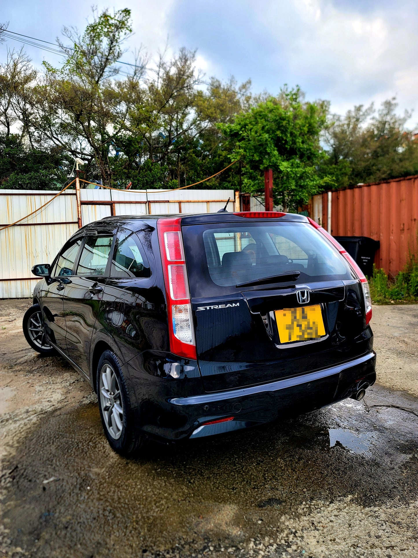 2010 HONDA STREAM RST 1.8 AT