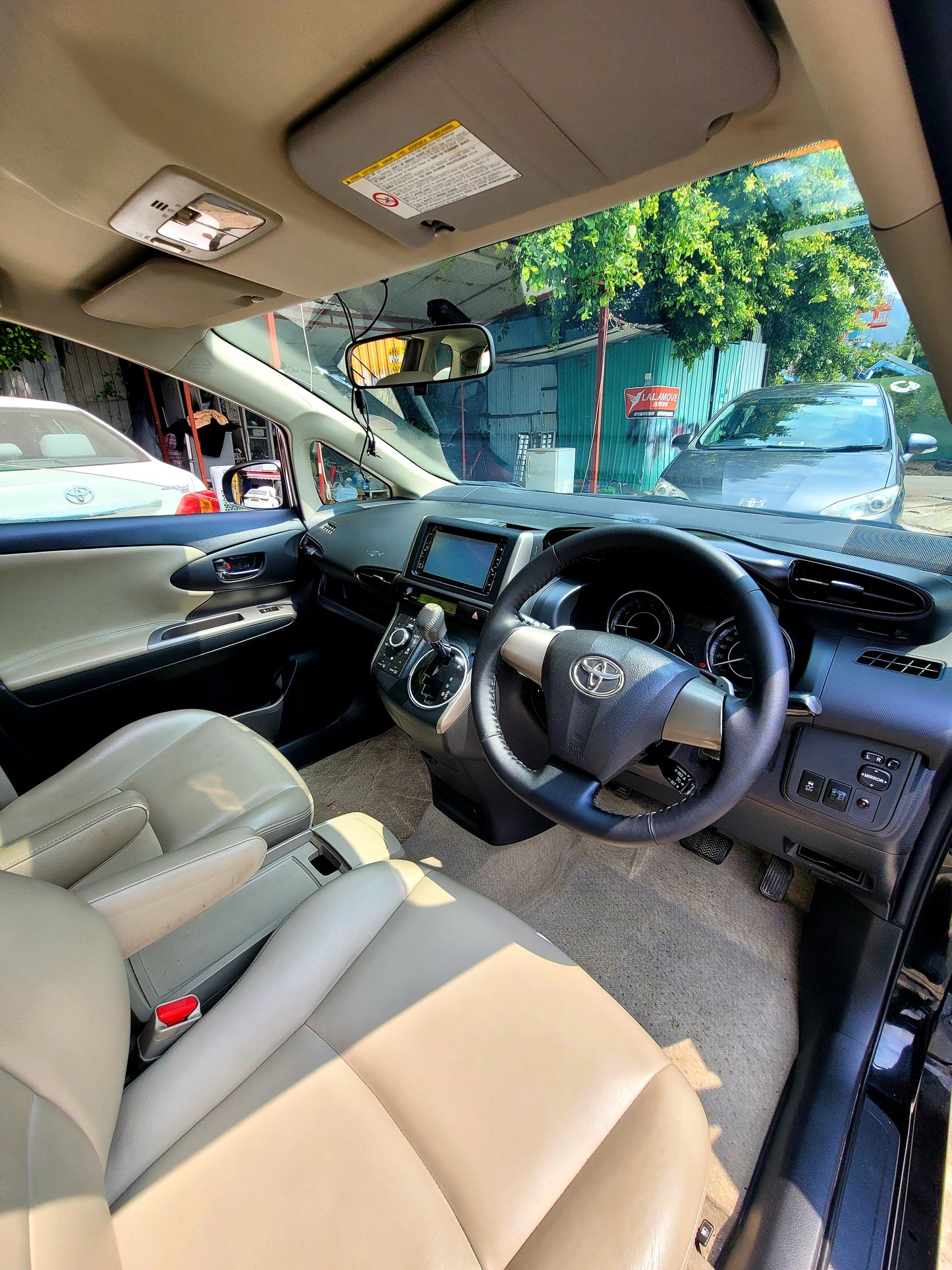 2009 TOYOTA WISH Z DELUXE 2.0 AT
