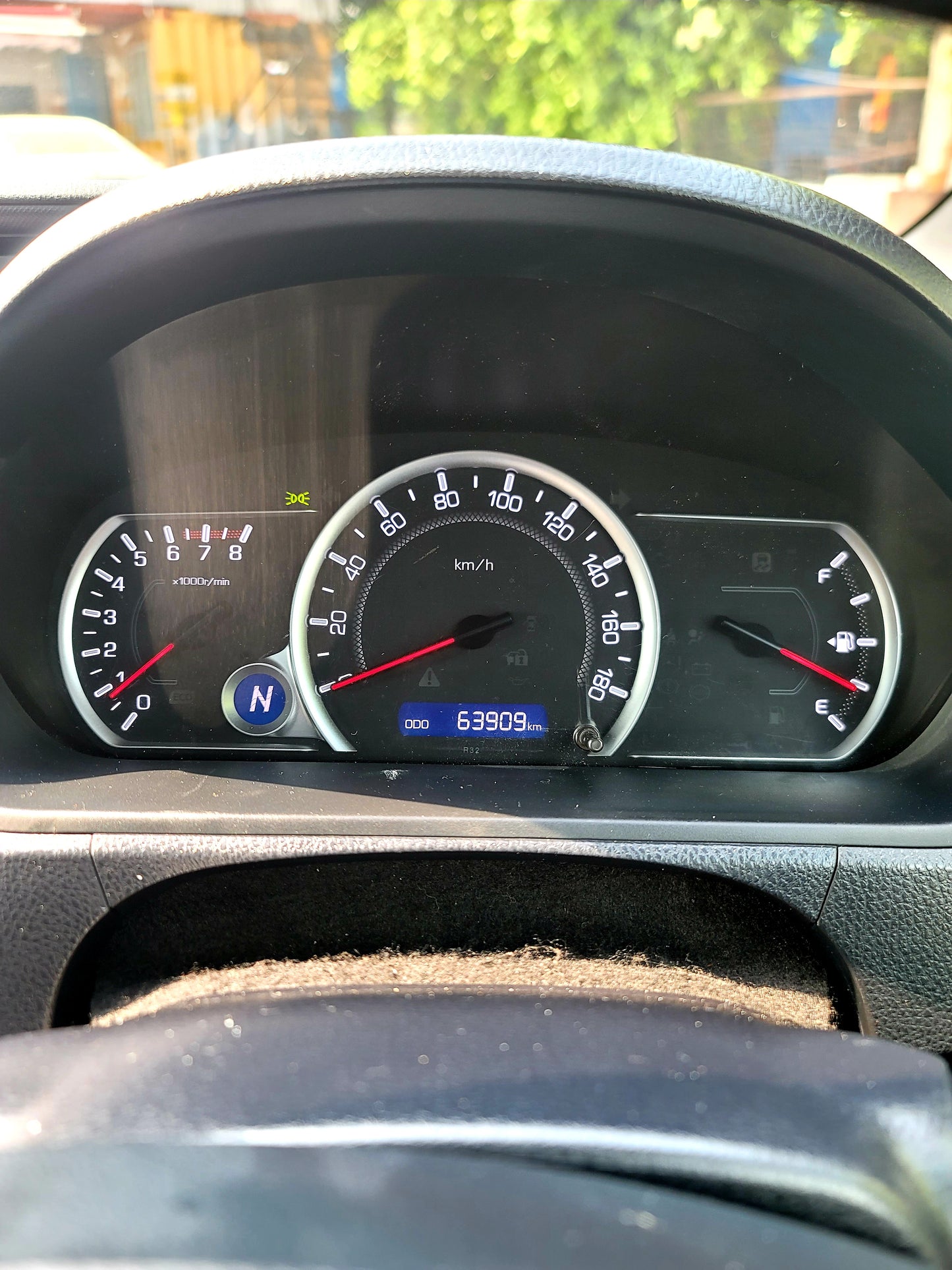 2014 TOYOTA NOAH DELUXE 2.0 AT
