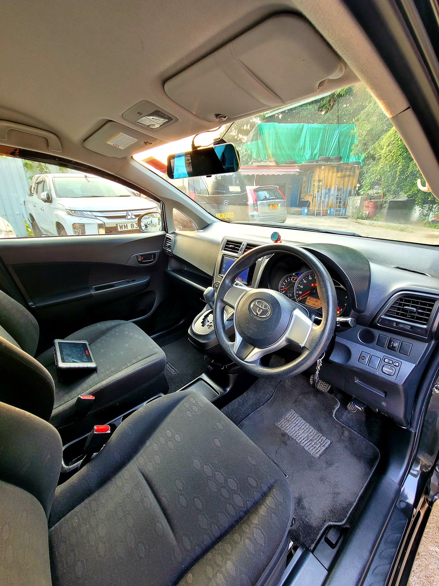 2012 TOYOTA RACTIS 1.5 AT