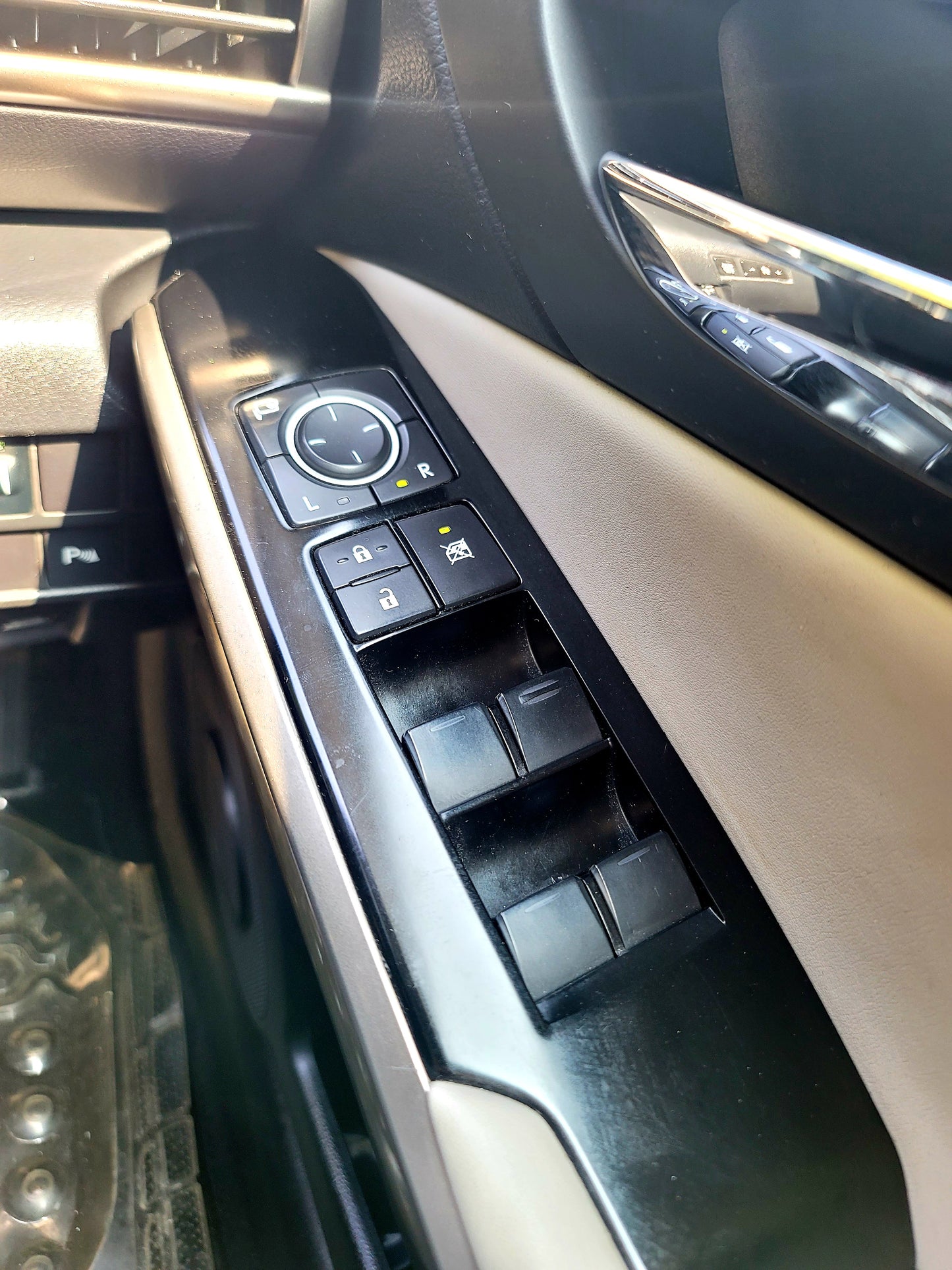 2013 LEXUS IS300h 2.5 AT