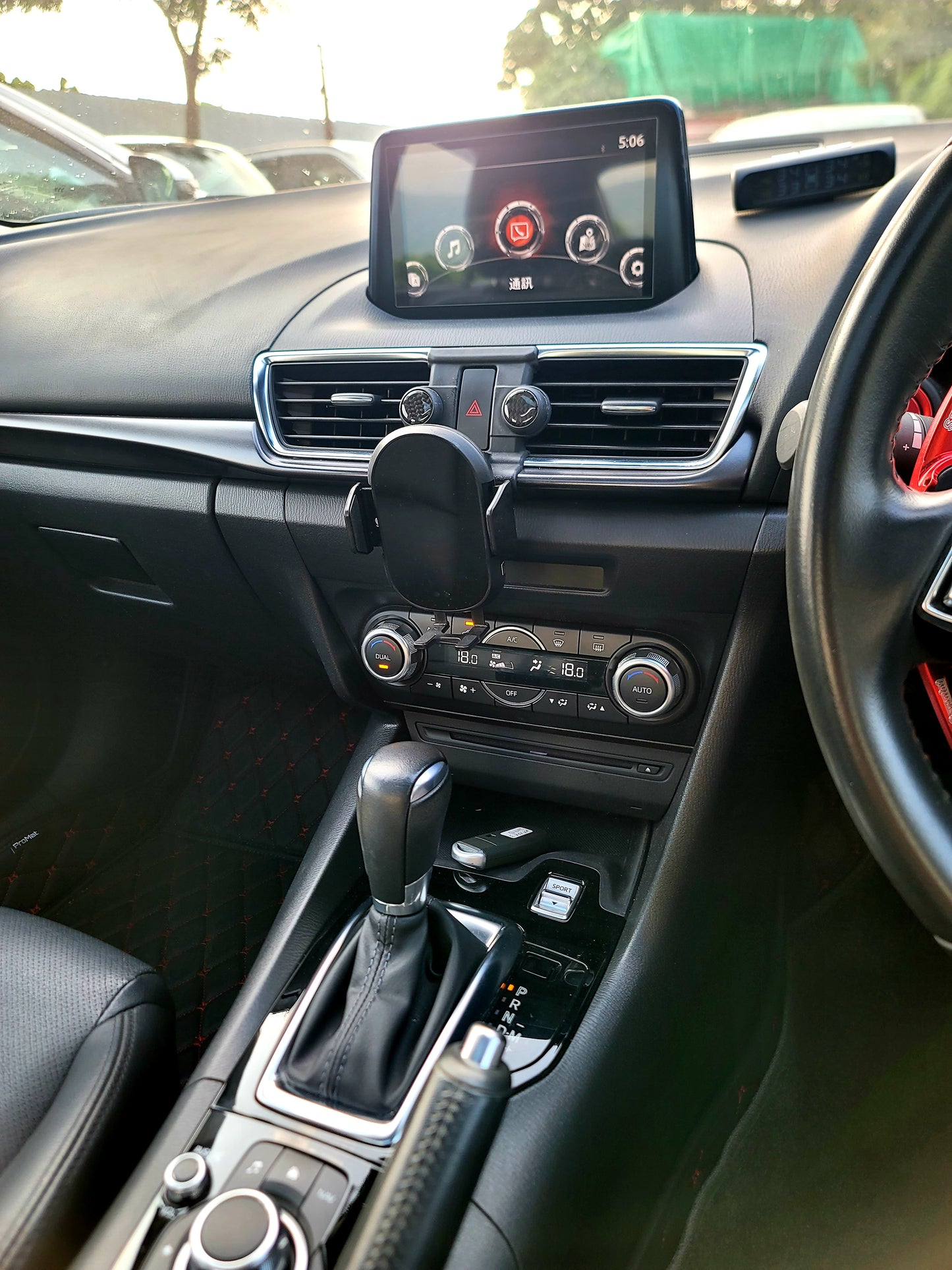 2017 MAZDA 3 i-Plus TOP VERSION 1.5 AT