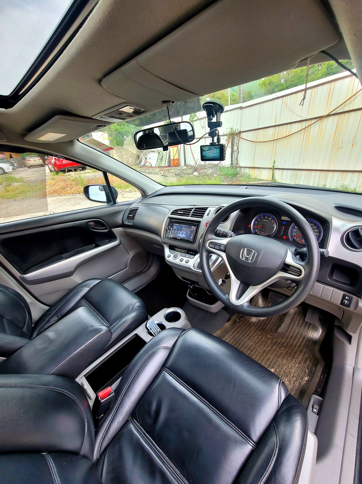 2010 HONDA STREAM RST 1.8 AT
