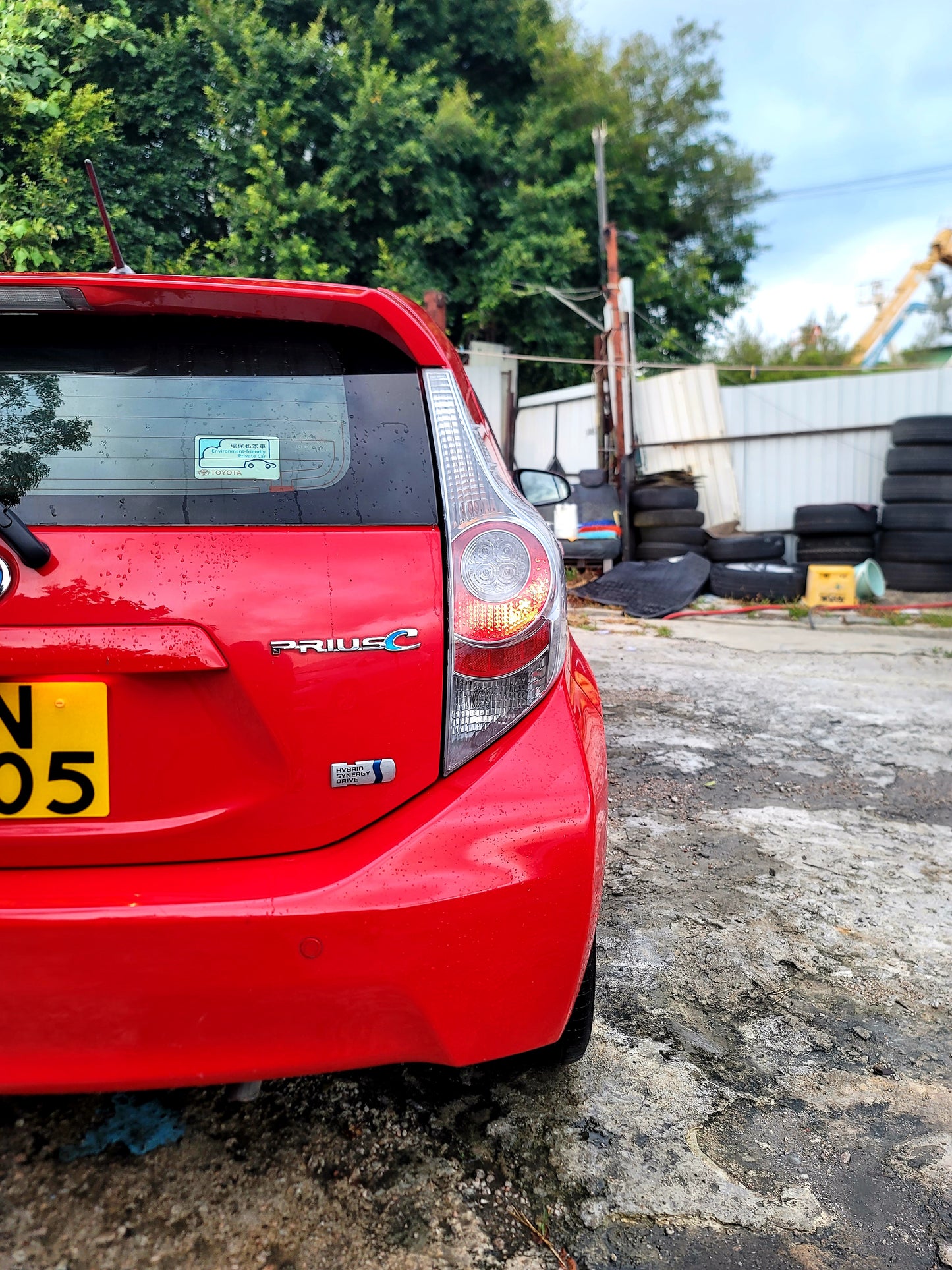 2012/13 TOYOTA PRIUS C (AQUA) 1.5 AT