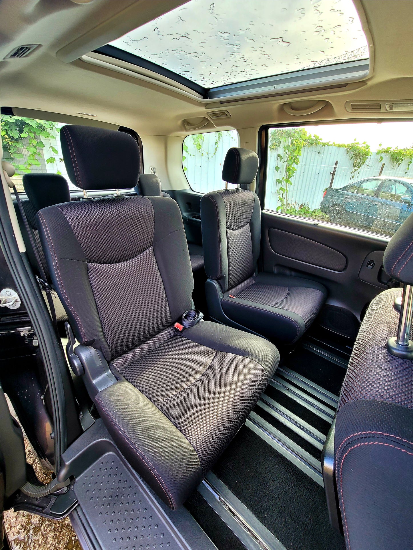 2011 NISSAN SERENA HIGHWAY STAR 2.0 AT