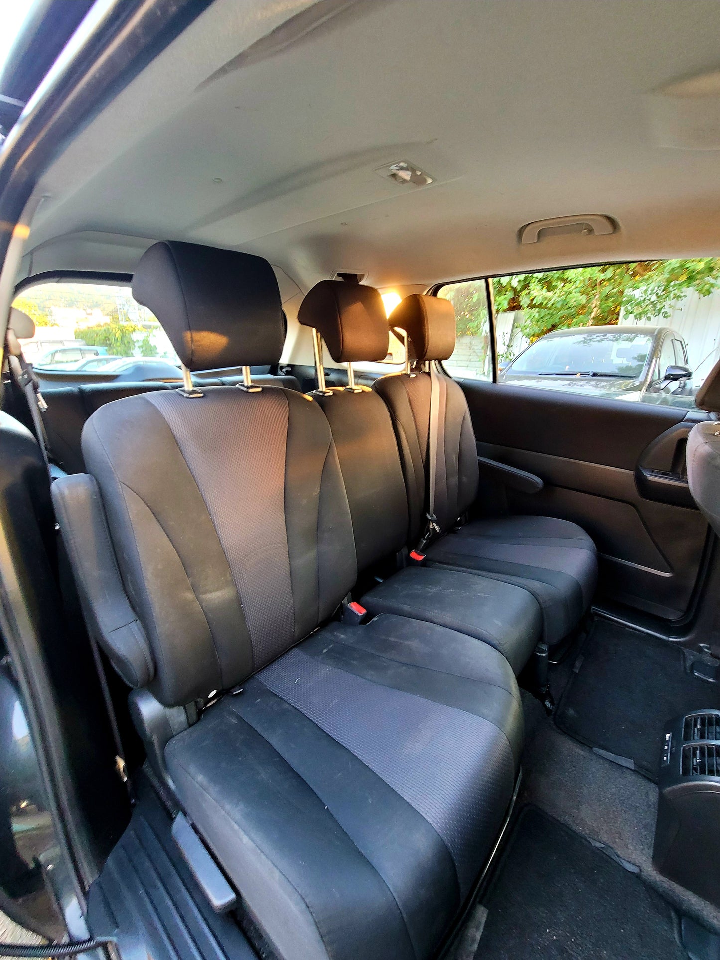 2013 MAZDA M5 (PREMACY) DELUXE 2.0 AT
