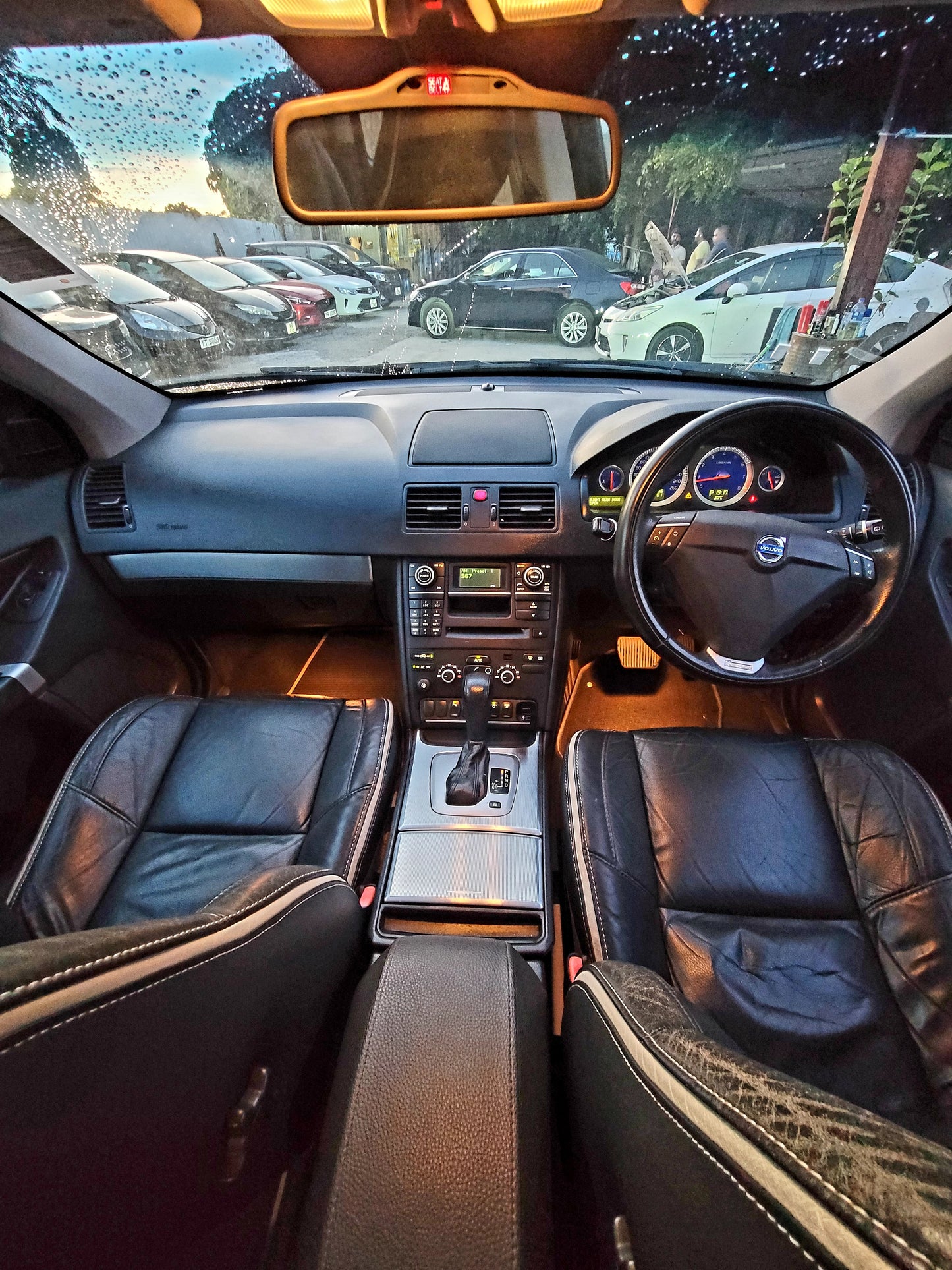 2011 VOLVO XC90 T5 R-DESIGN 2.5T AT