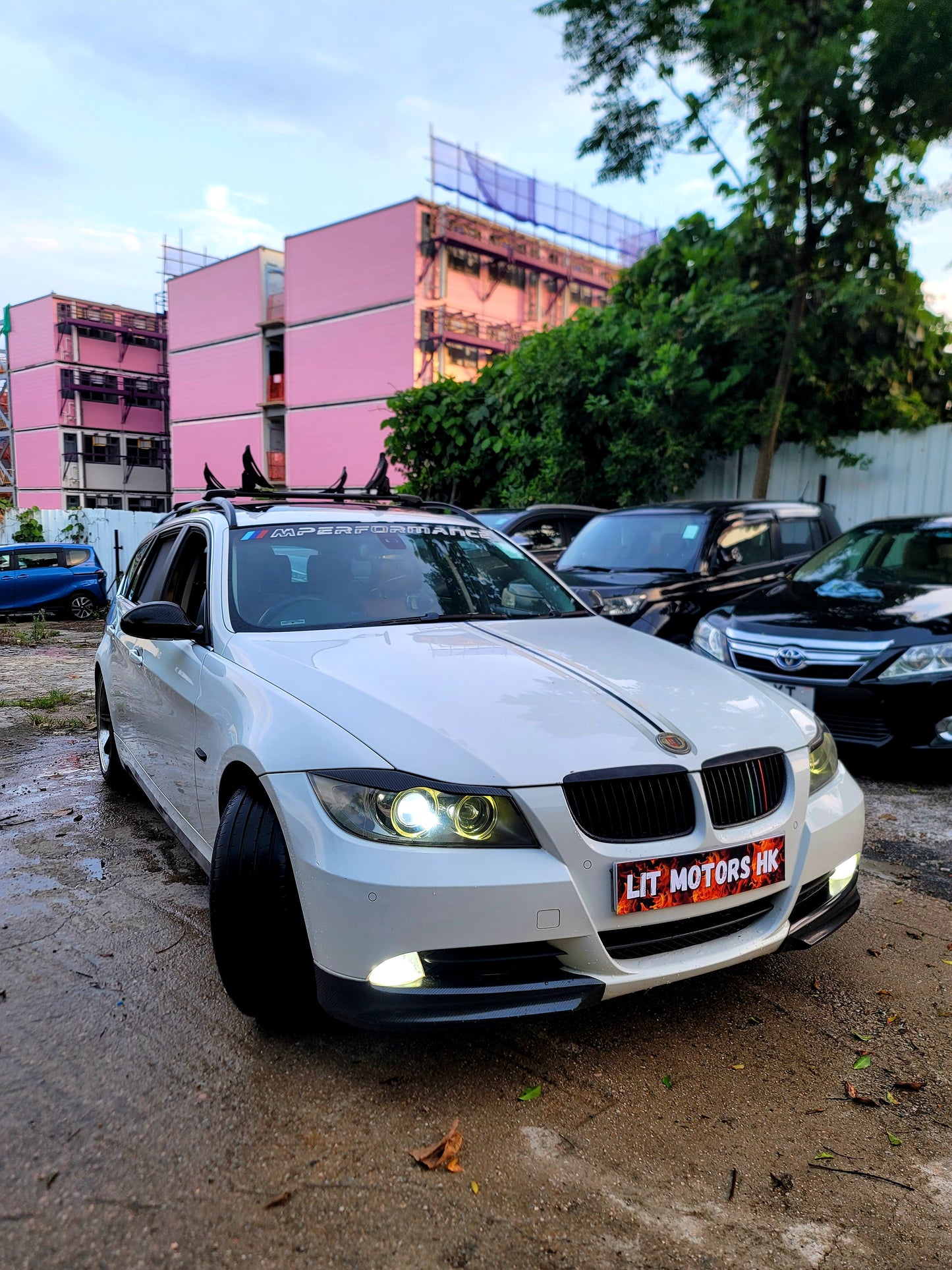 2007 BMW 323iA Touring 2.5 AT