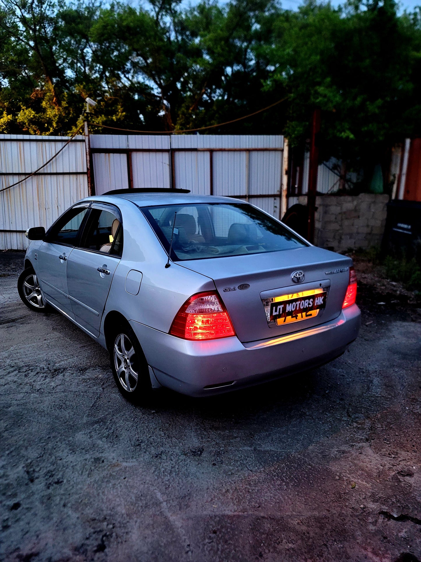 2004 TOYOTA COROLLA DELUXE GLI 1.5 AT