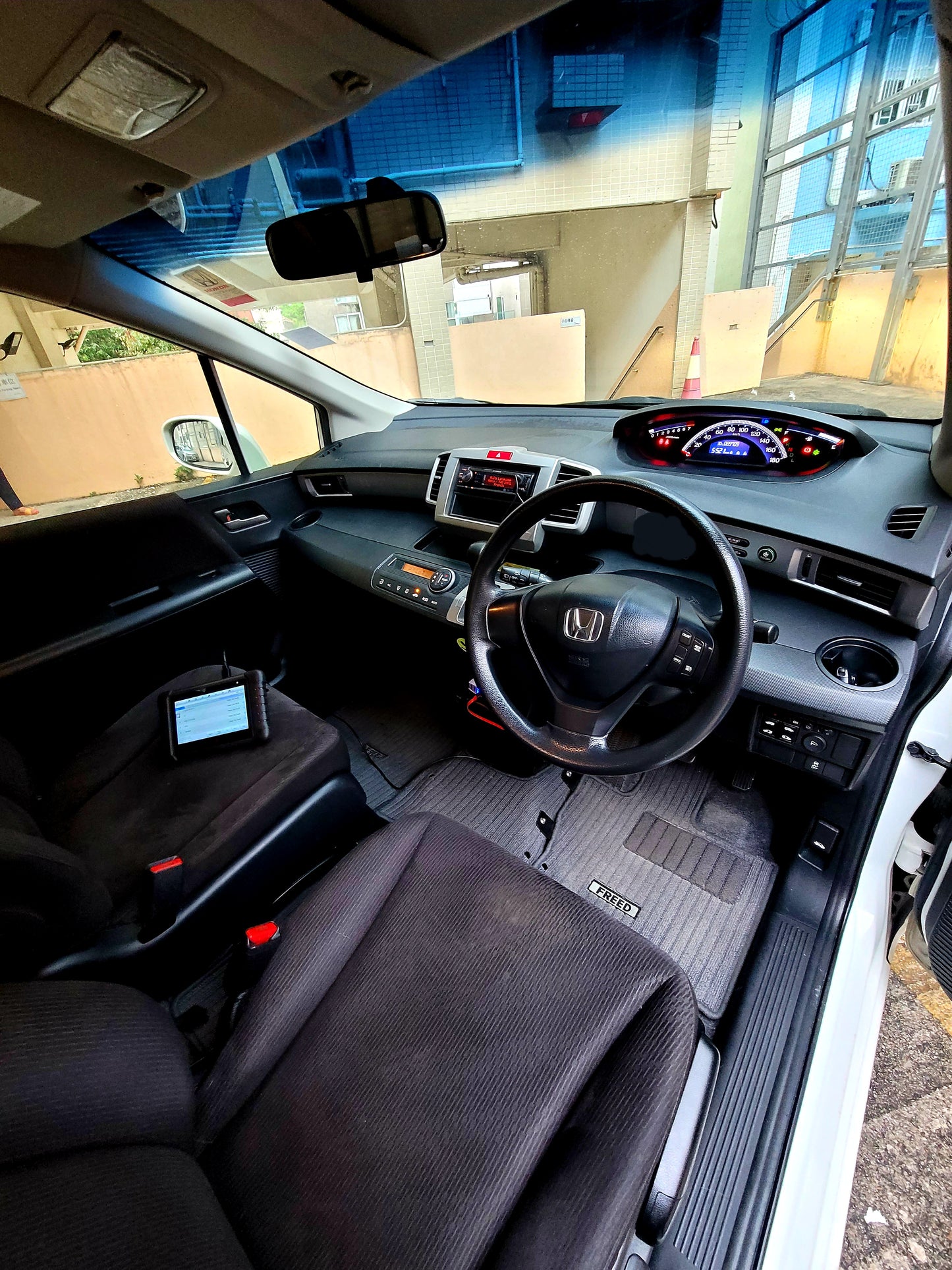 2013 HONDA FREED GB3 1.5 AT
