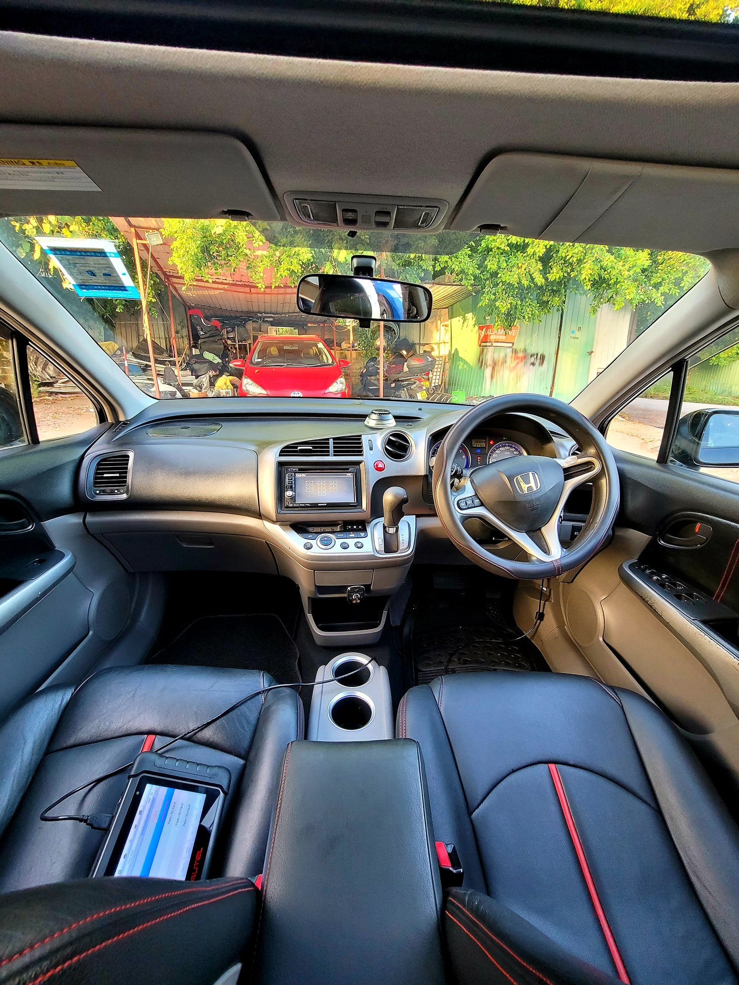 2010 HONDA STREAM 1.8 RST AT
