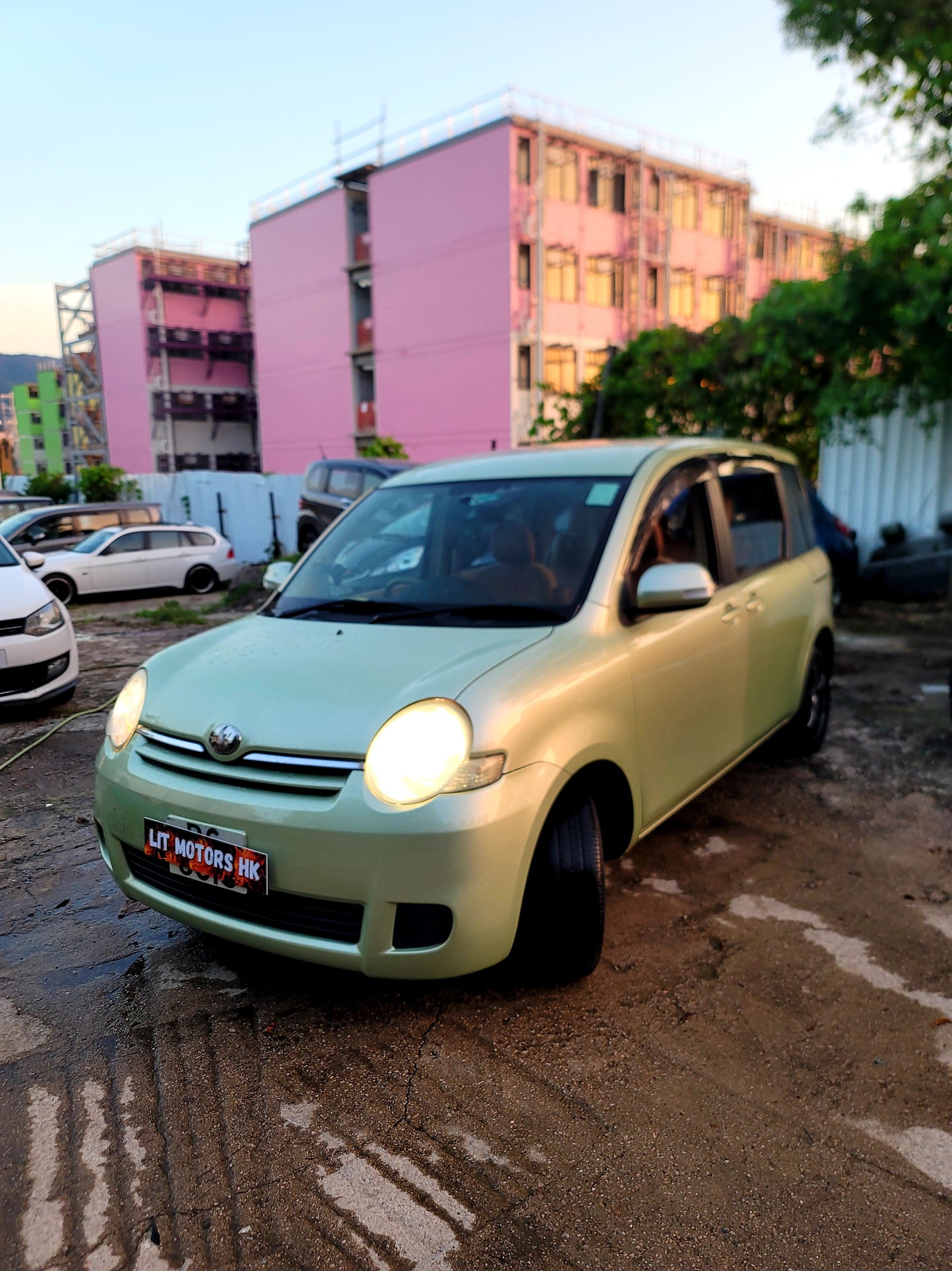 2011 TOYOTA SIENTA 1.5 AT