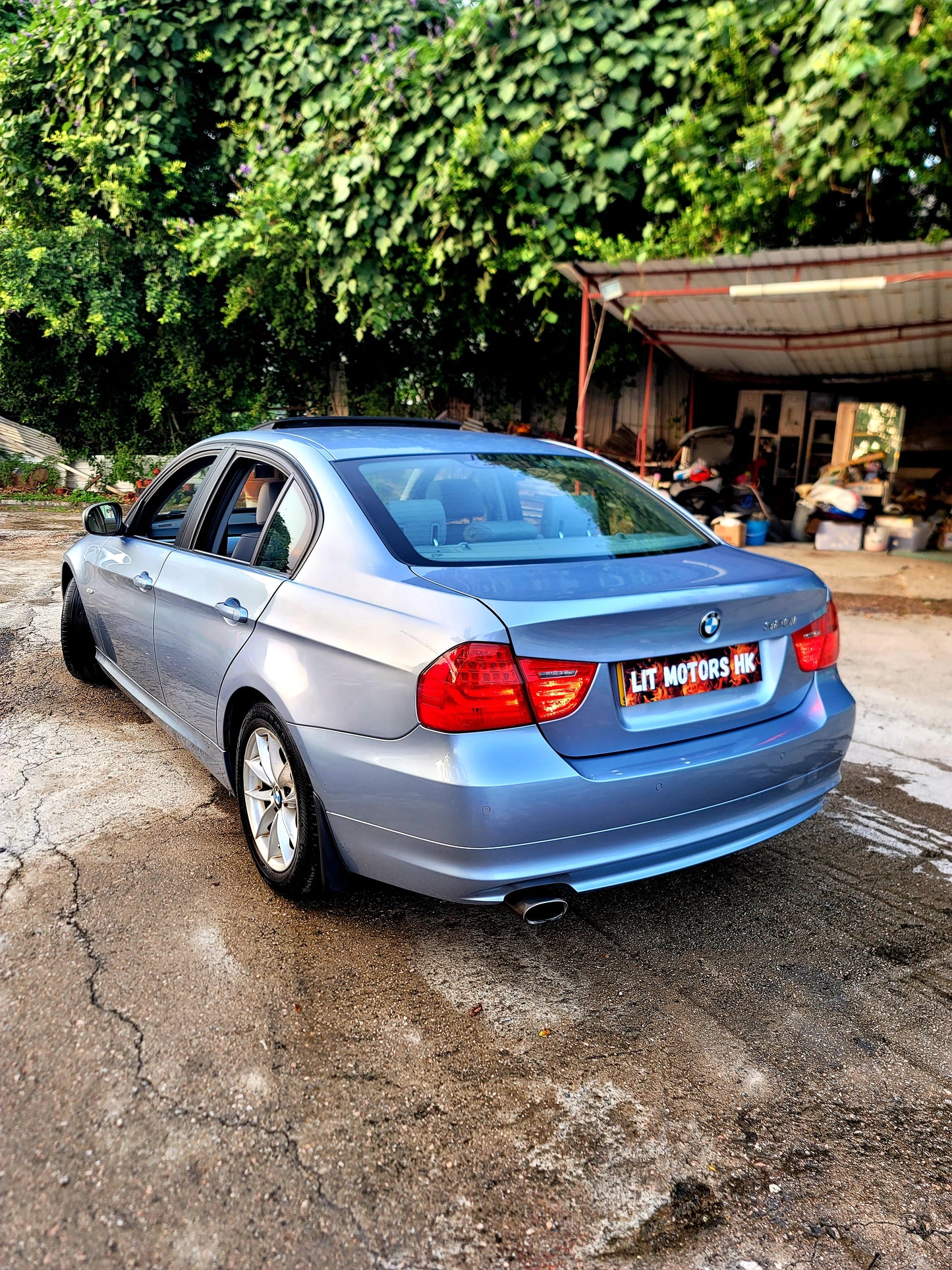 2010/11 BMW 320iA 2.0T AT