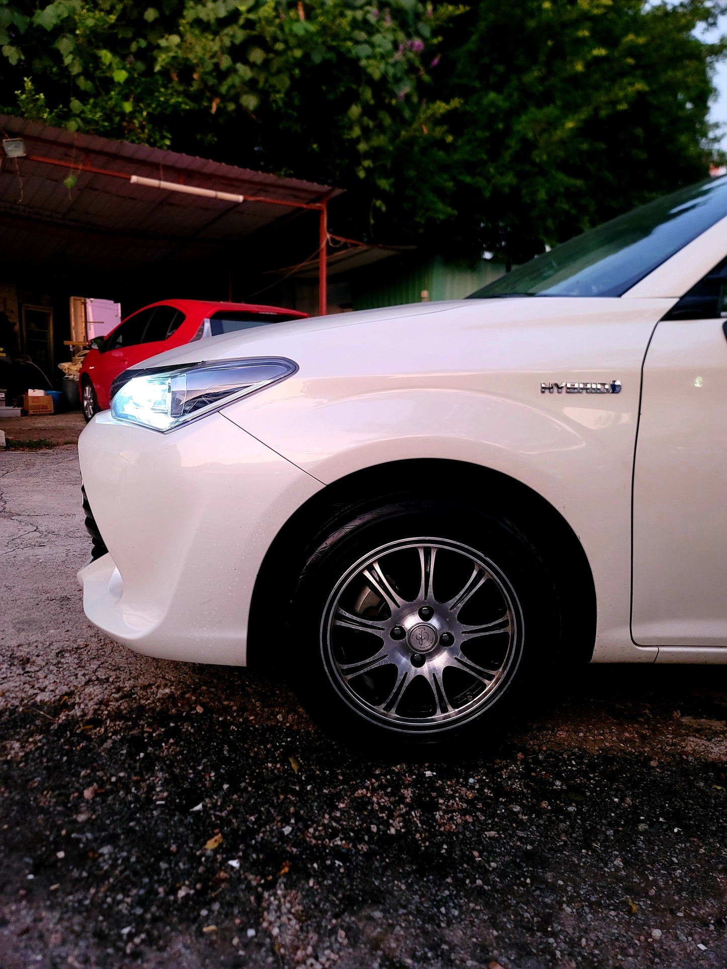 2015 TOYOTA COROLLA FIELDER WXB HYBRID 1.5 AT