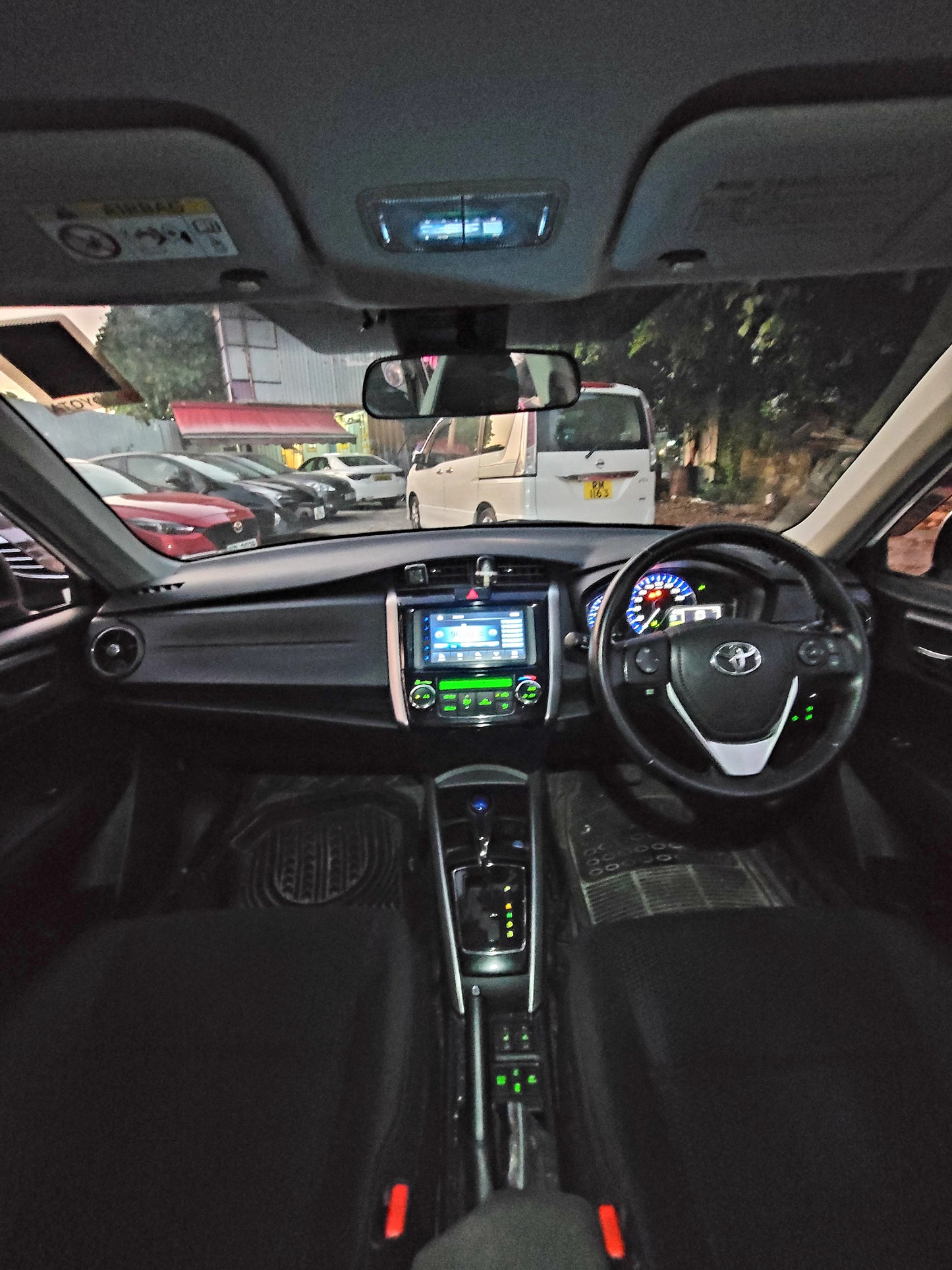 2015 TOYOTA COROLLA FIELDER WXB HYBRID 1.5 AT