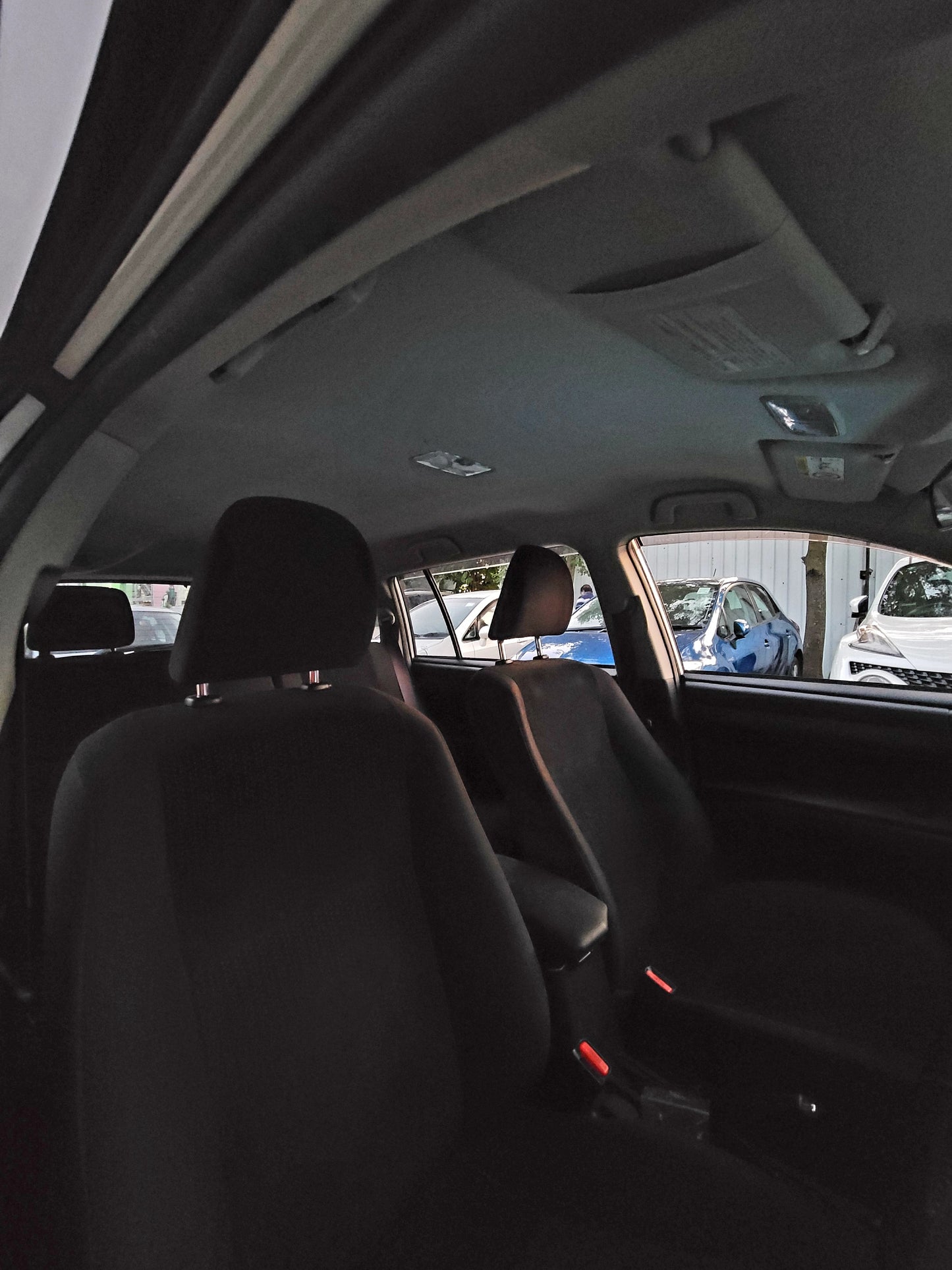 2015 TOYOTA COROLLA FIELDER WXB HYBRID 1.5 AT