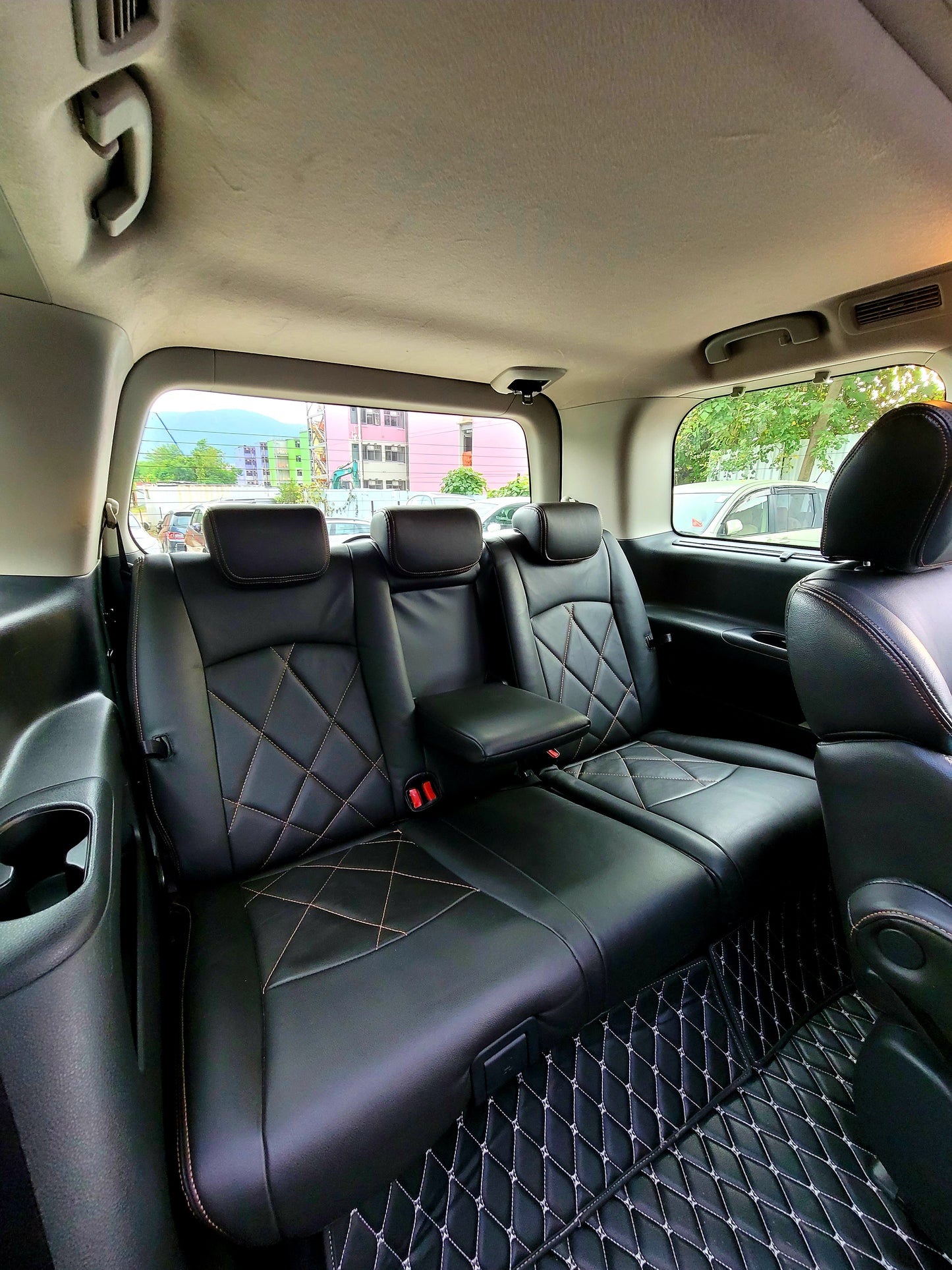 2014 NISSAN ELGRAND HIGHWAY STAR 2.5 AT