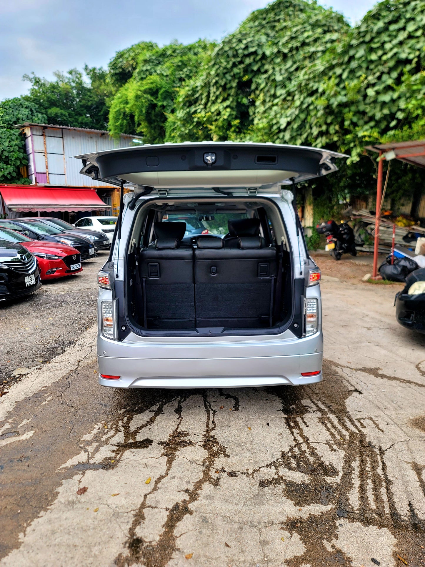 2014 NISSAN ELGRAND HIGHWAY STAR 2.5 AT