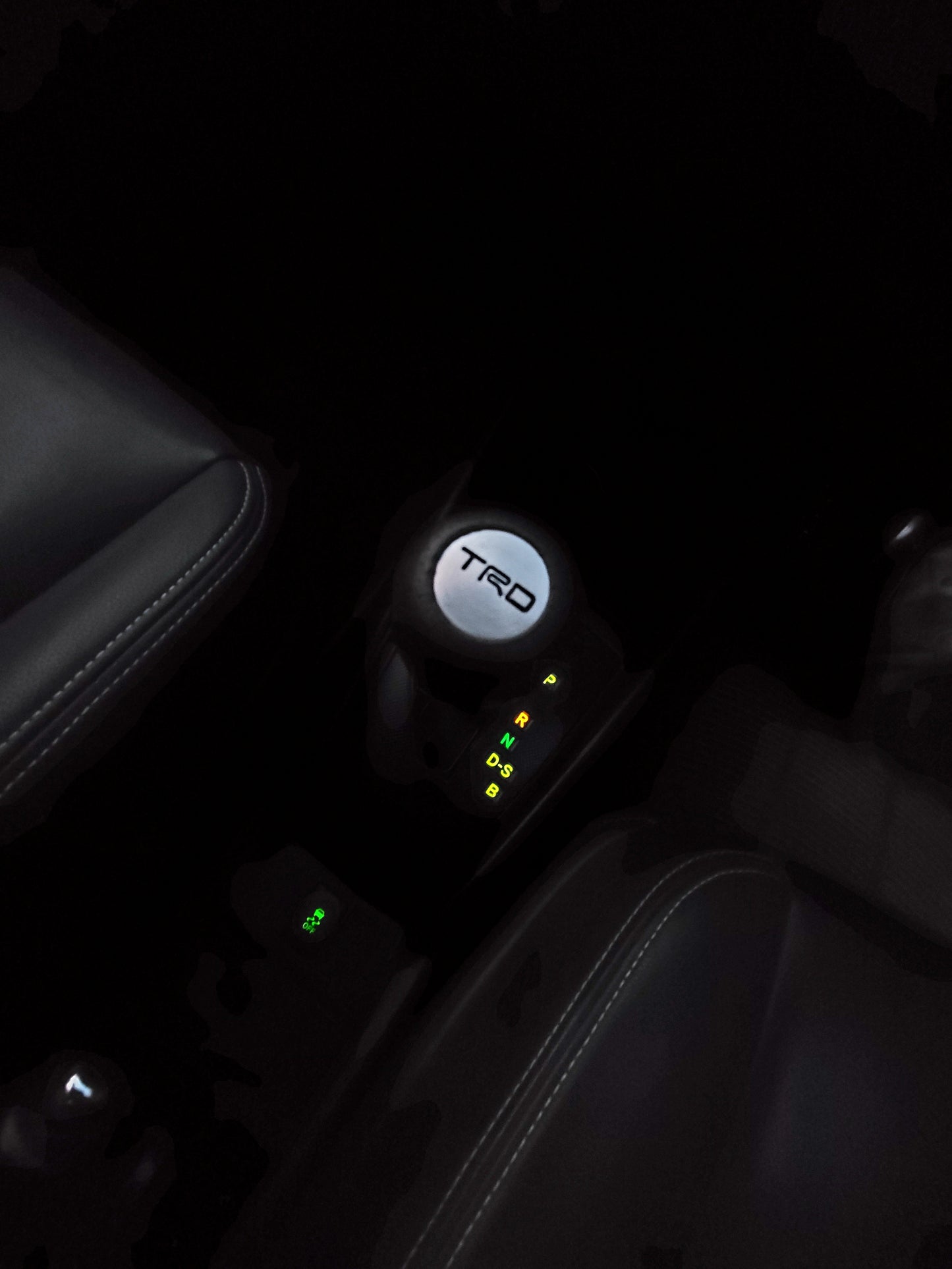 2013 TOYOTA COROLLA AXIO 1.5 AT