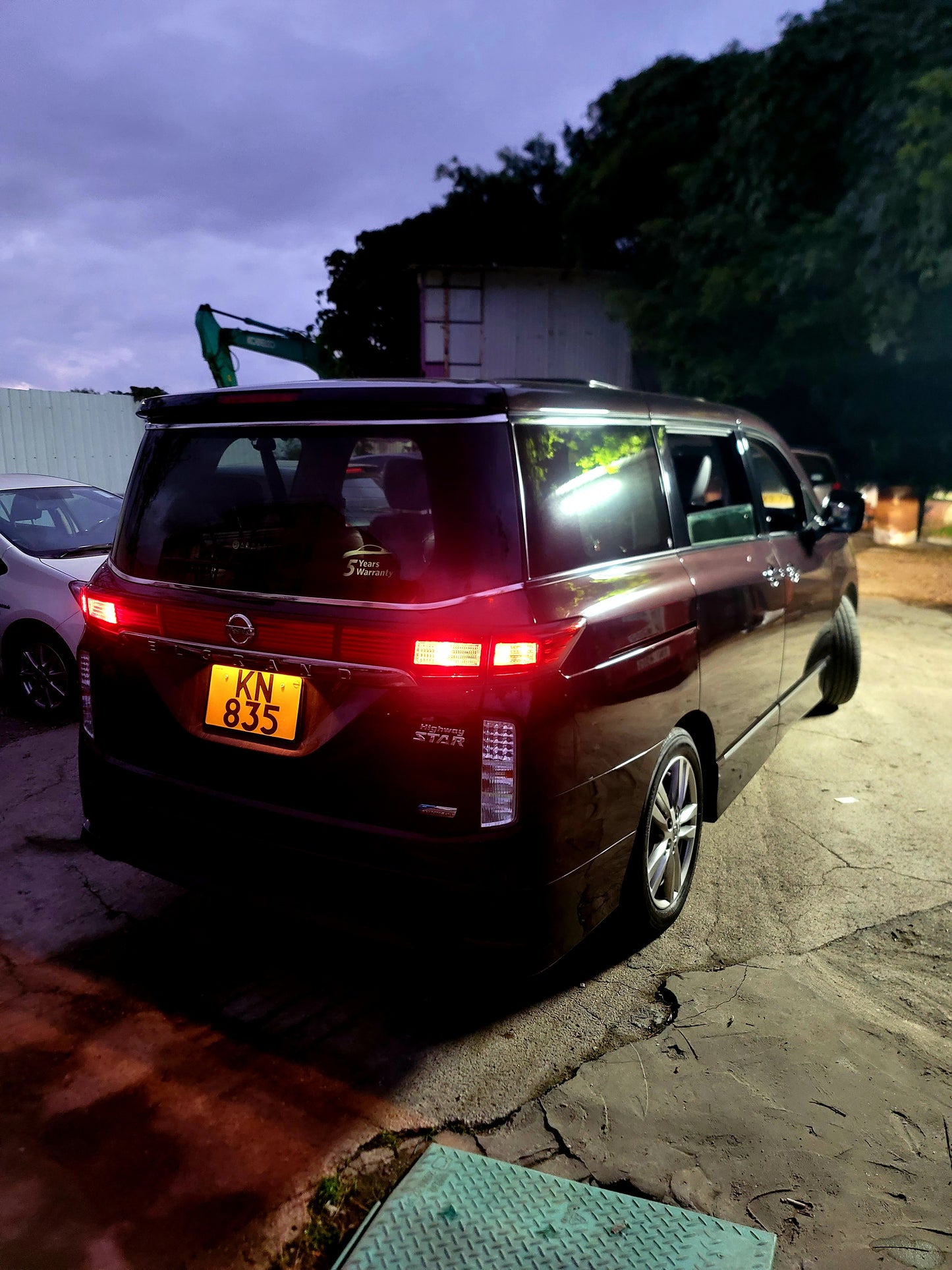 2013 NISSAN ELGRAND HIGHWAY STAR 2.5 AT