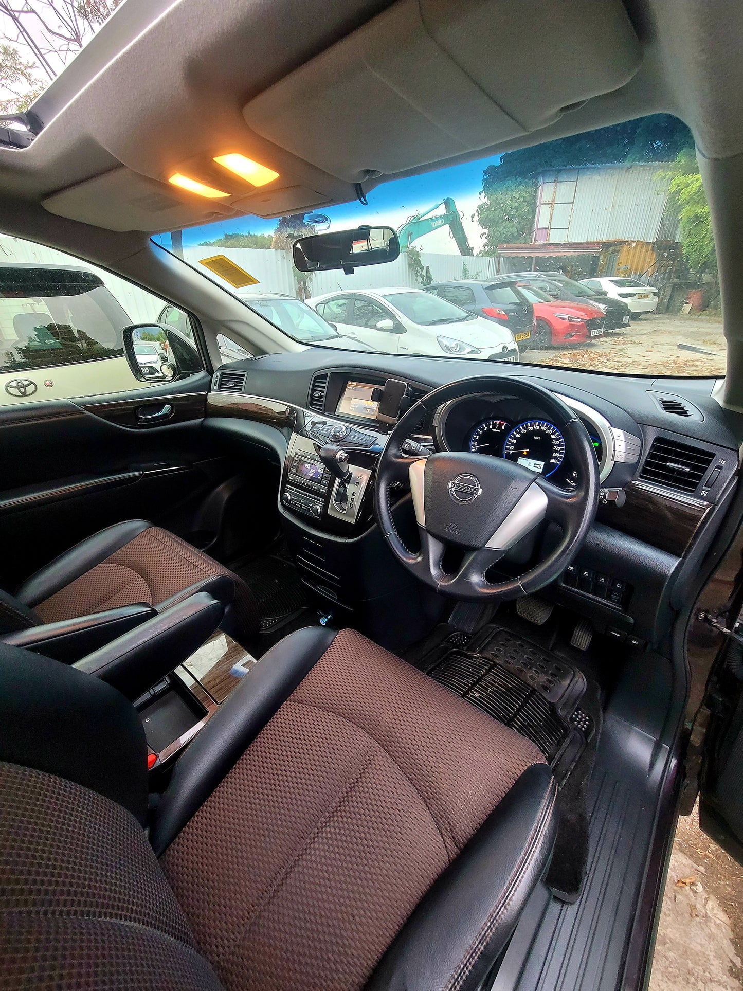 2013 NISSAN ELGRAND HIGHWAY STAR 2.5 AT