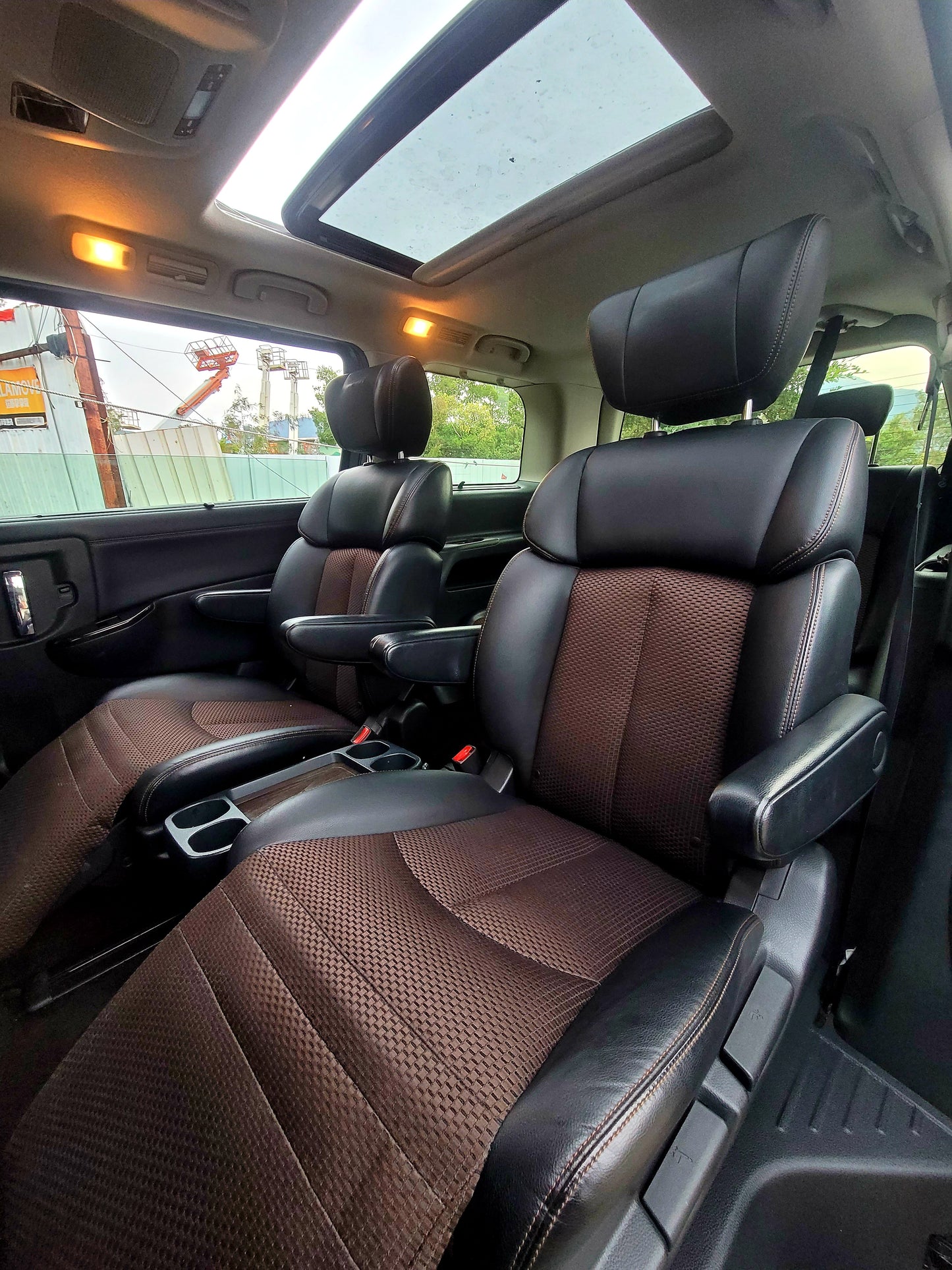 2013 NISSAN ELGRAND HIGHWAY STAR 2.5 AT