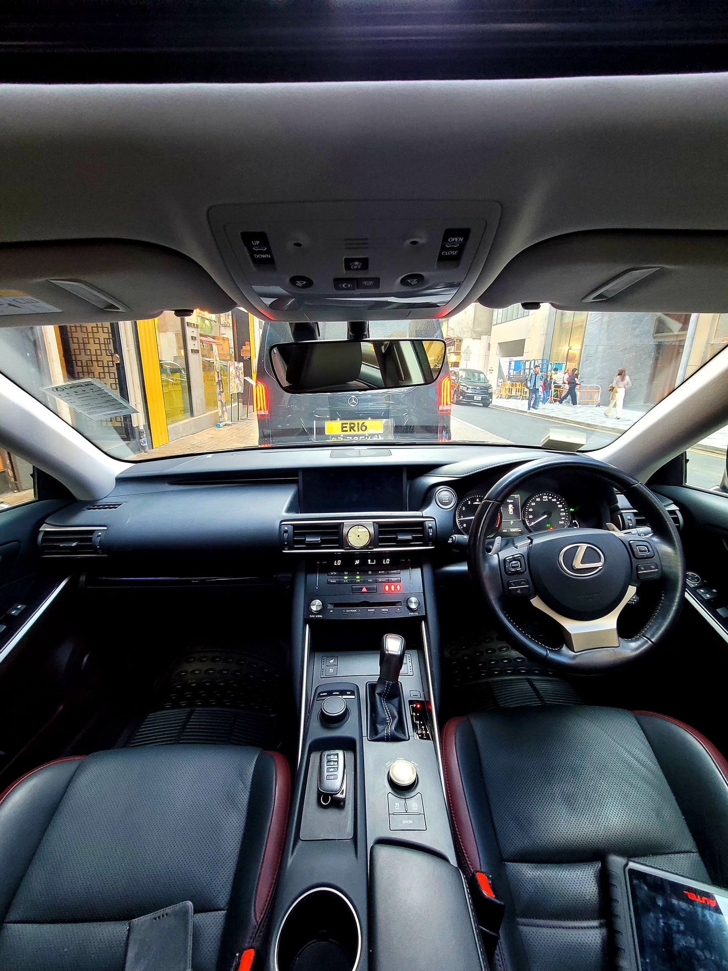 2017 LEXUS IS200T 2.0T AT