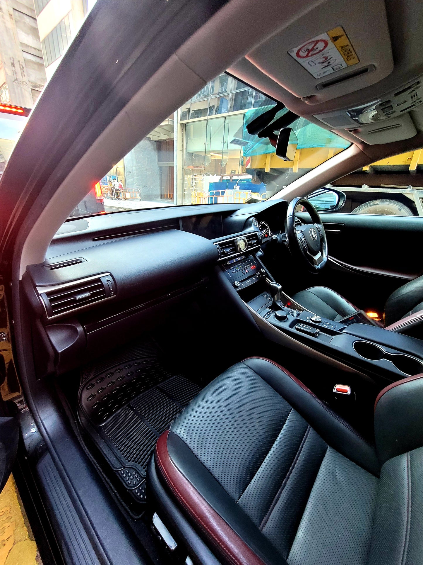 2017 LEXUS IS200T 2.0T AT