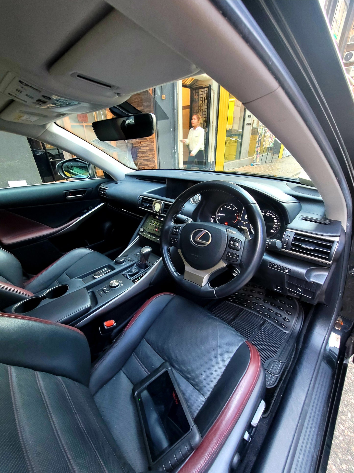 2017 LEXUS IS200T 2.0T AT