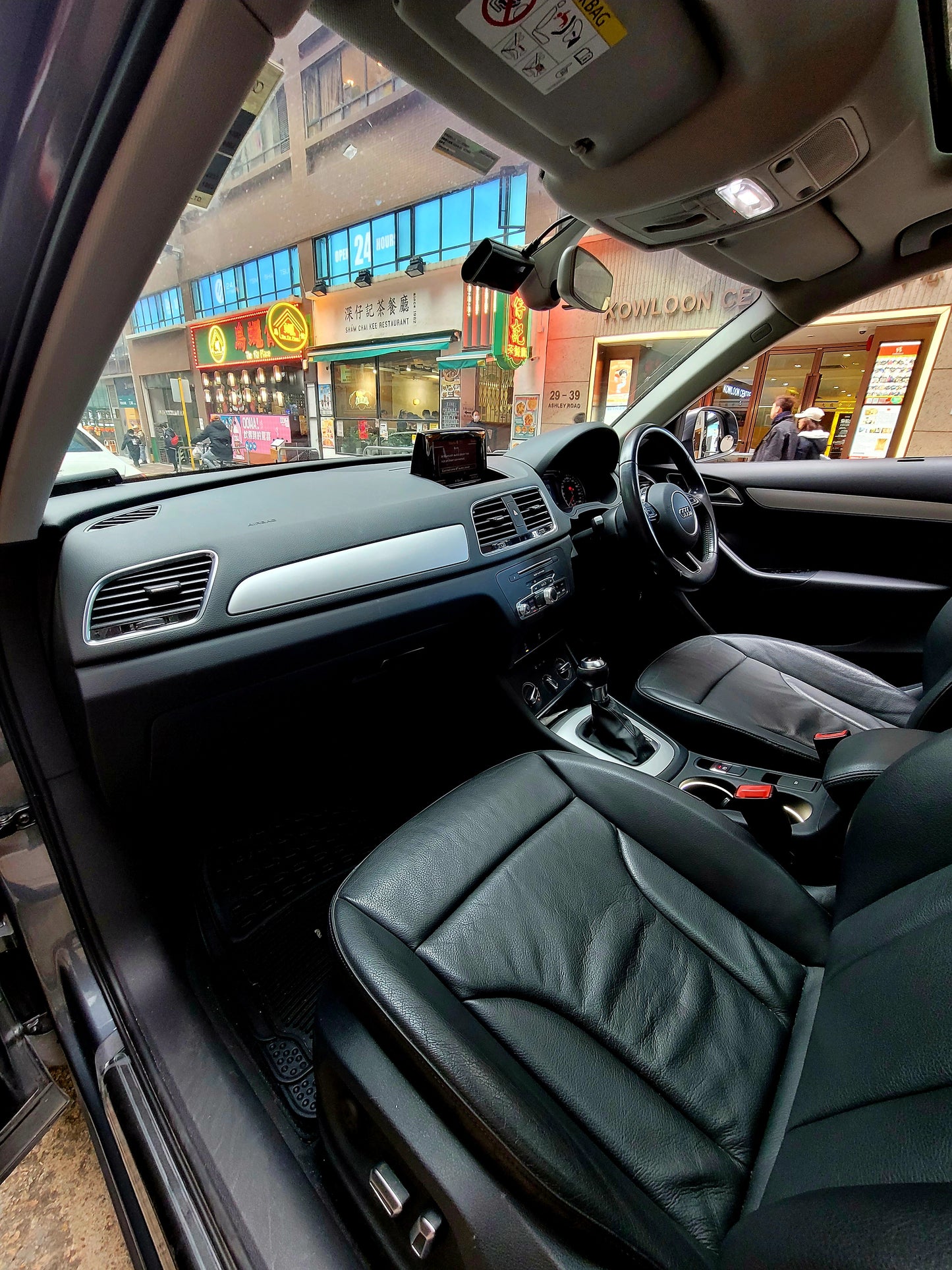 2015 AUDI Q3 30TFSI 1.4T AT