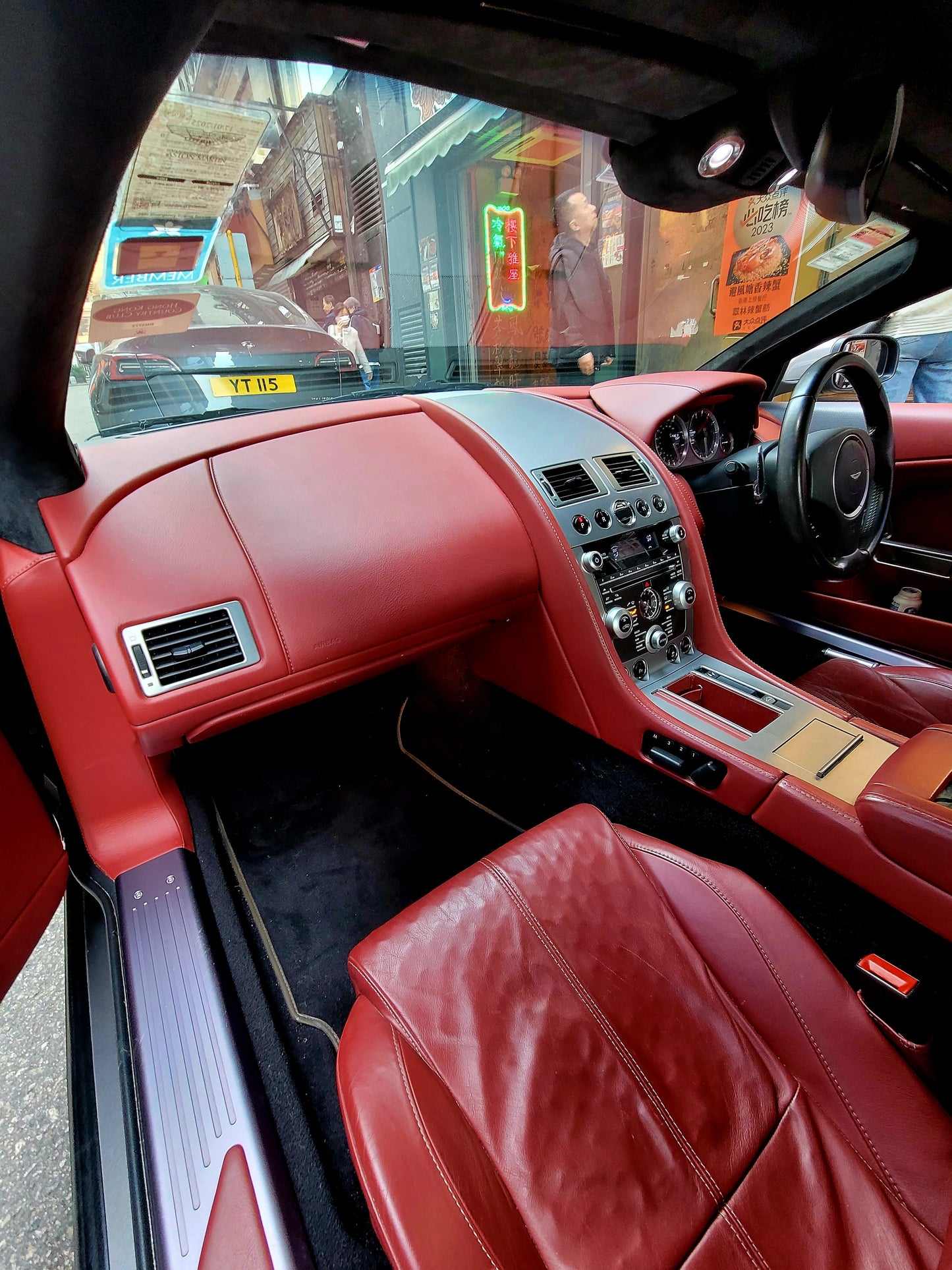 2008 ASTON MARTIN DB9 V12 6.0 AT