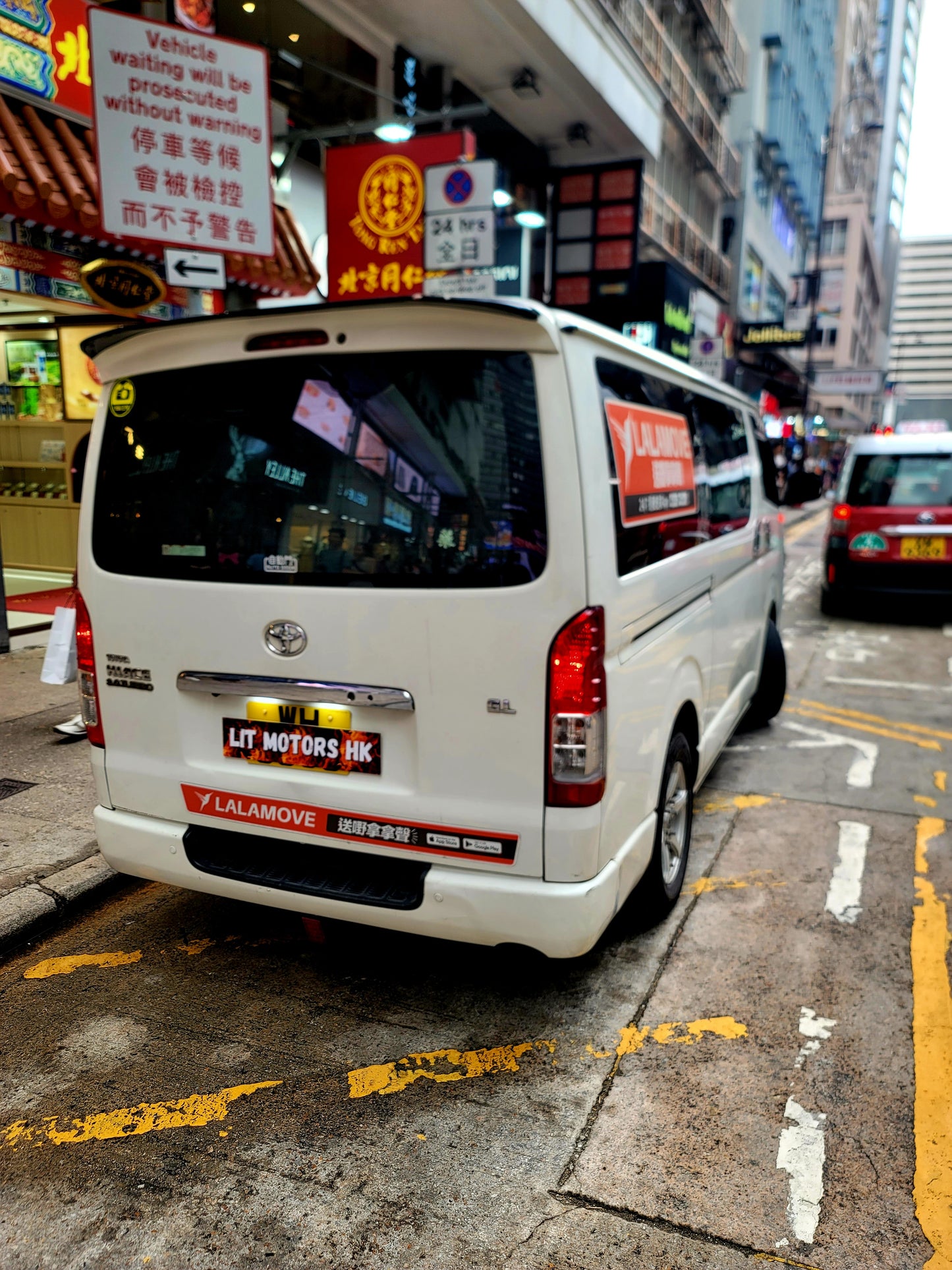 2015 TOYOTA HIACE LWB GL DIESEL 3.0T AT