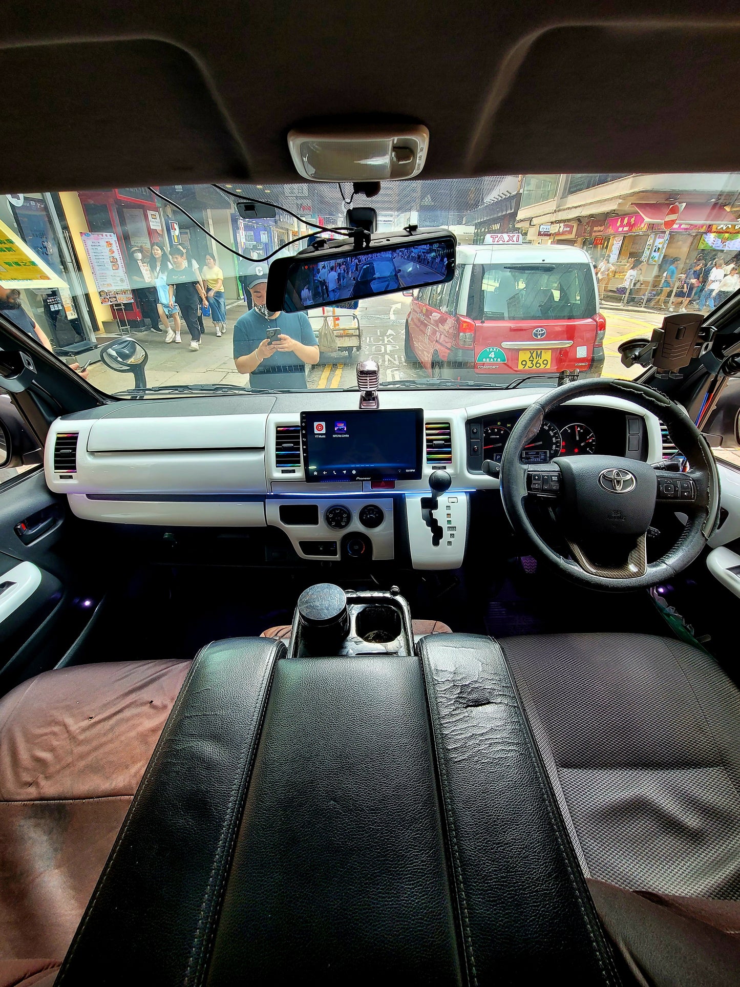 2015 TOYOTA HIACE LWB GL DIESEL 3.0T AT