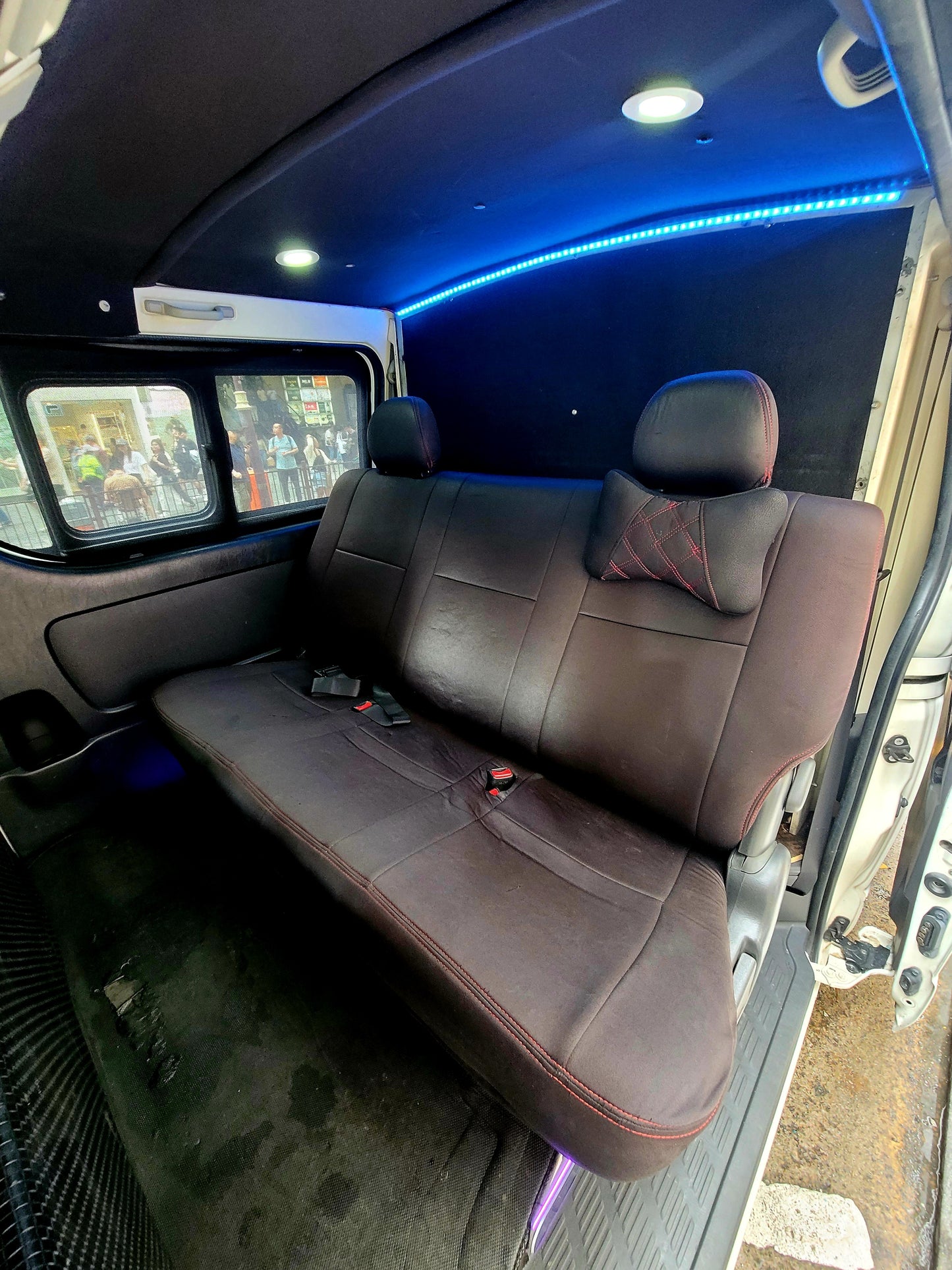 2015 TOYOTA HIACE LWB GL DIESEL 3.0T AT