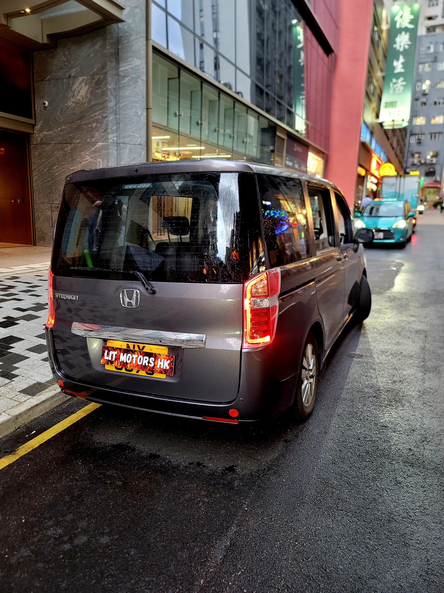 2014 HONDA STEPWAGON RK1 2.0 AT