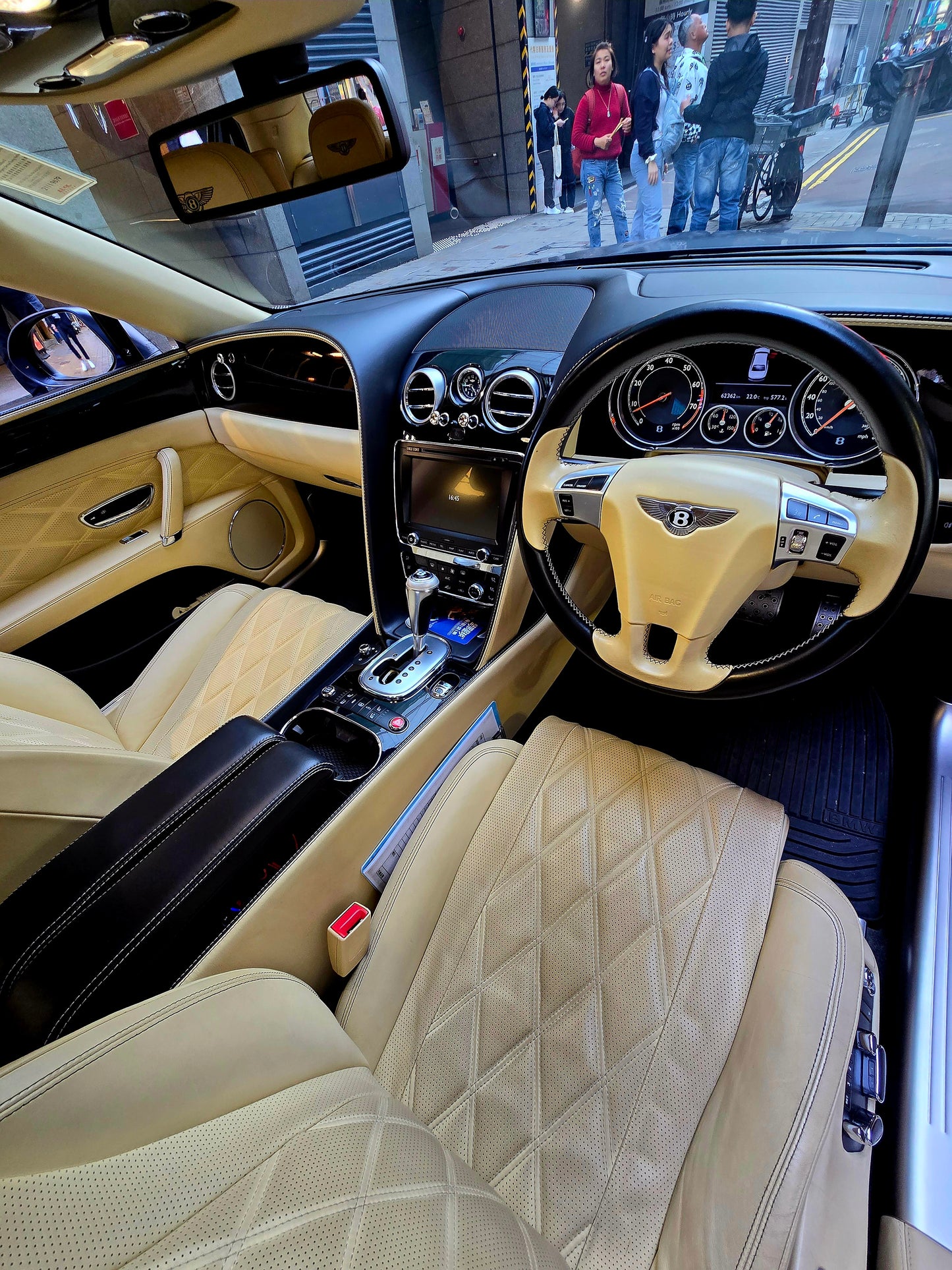 2013/14 BENTLEY CONTINENTAL FLYING SPUR 6.0 W12 AT