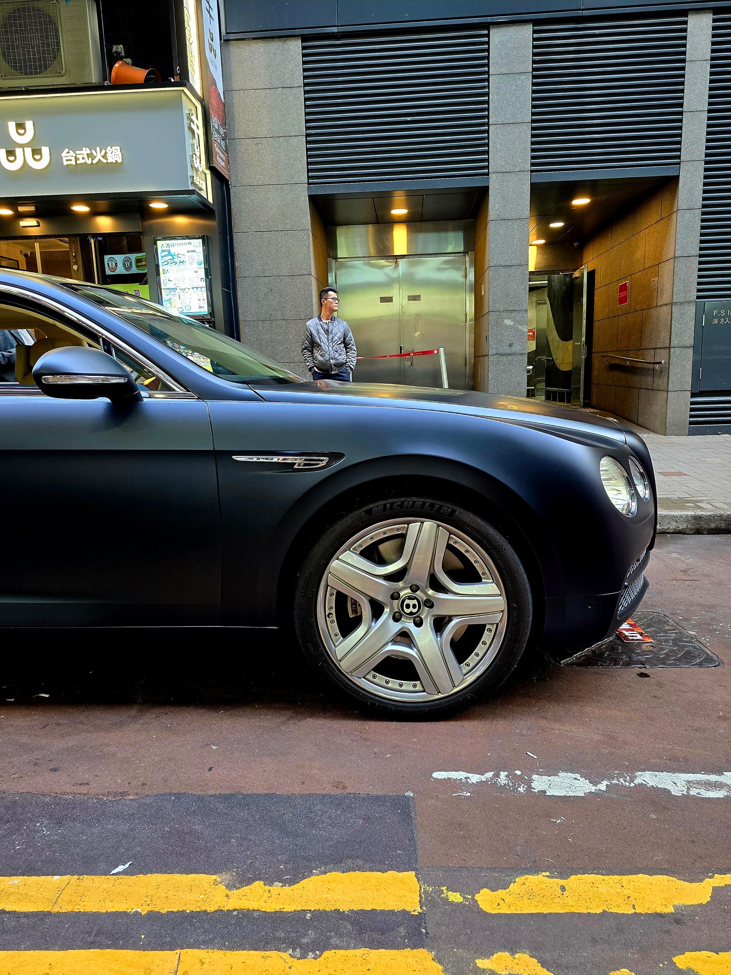 2013/14 BENTLEY CONTINENTAL FLYING SPUR 6.0 W12 AT