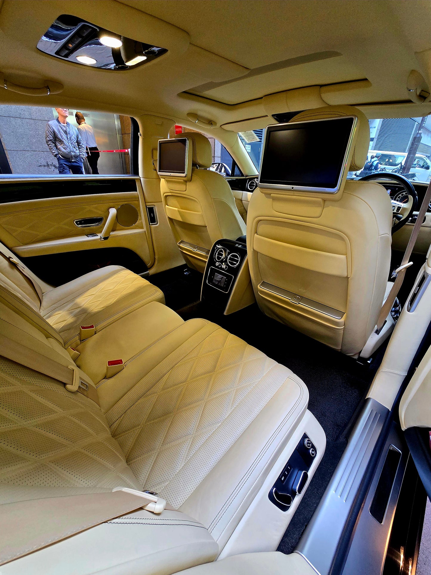 2013/14 BENTLEY CONTINENTAL FLYING SPUR 6.0 W12 AT