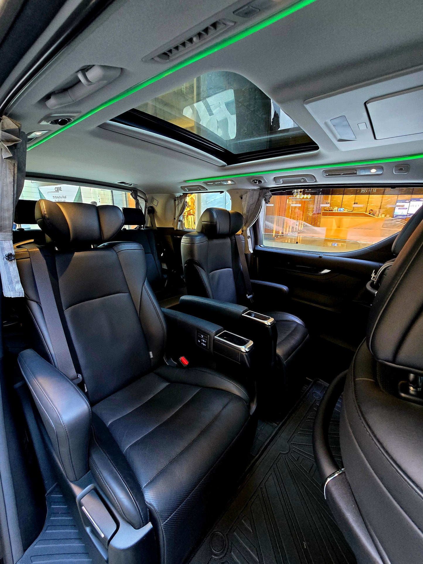 2020 TOYOTA VELLFIRE V 2.5 AT
