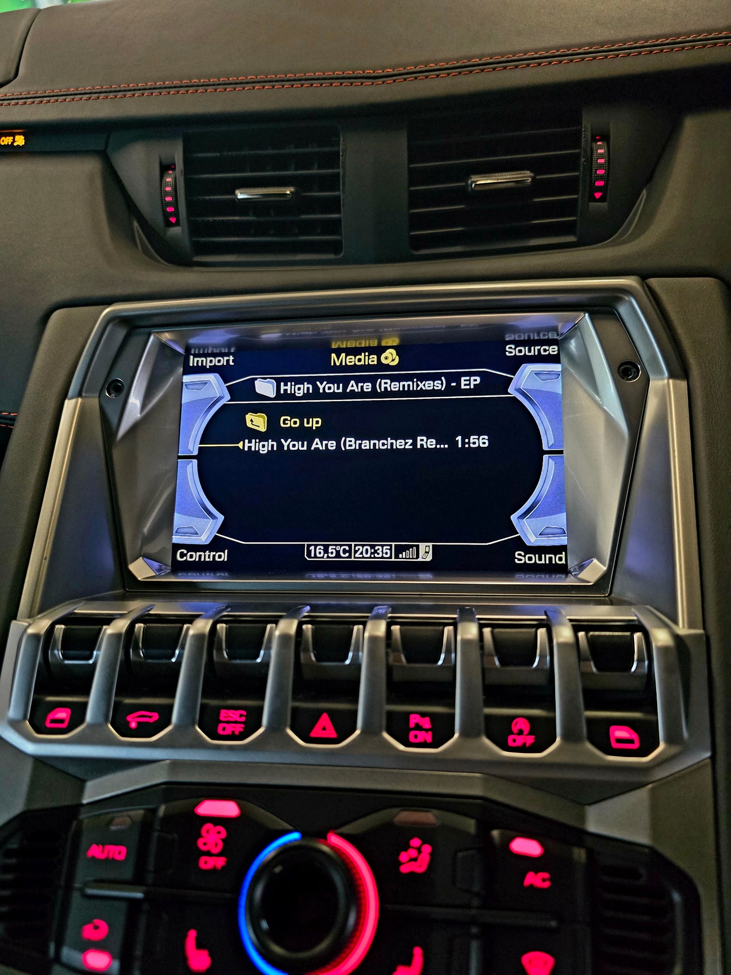 2013 LAMBORGHINI AVENTADOR LP700 ROADSTER 6.5 V12 AT