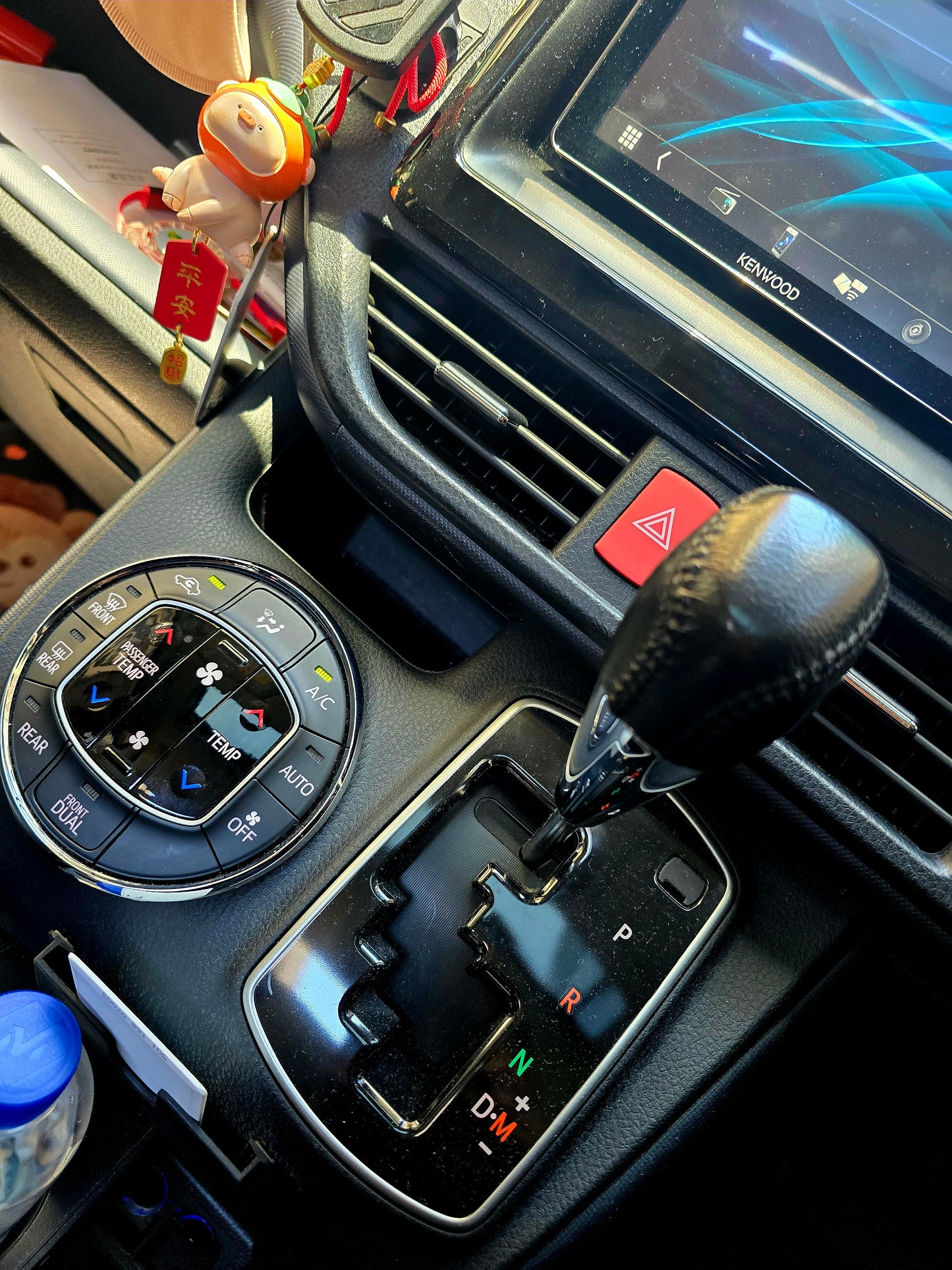 2016/17 TOYOTA NOAH G 2.0 AT