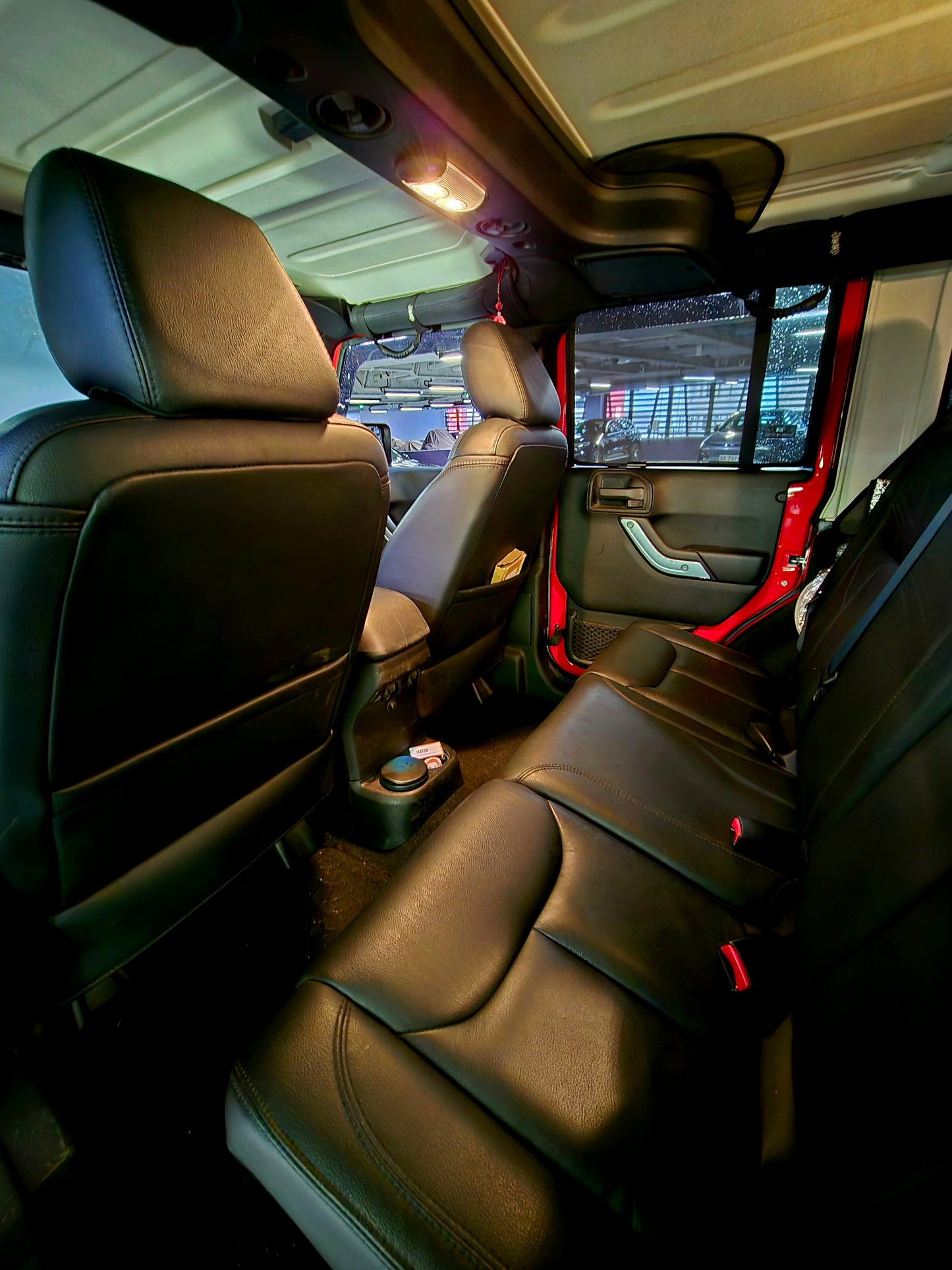 2015 JEEP WRANGLER UNLIMITED SAHARA 3.6 AT