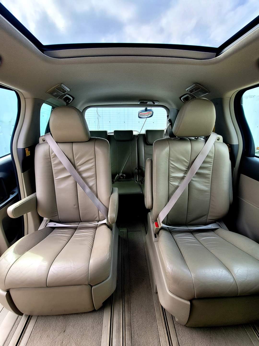 2010 TOYOTA PREVIA GL DELUXE 2.4 AT
