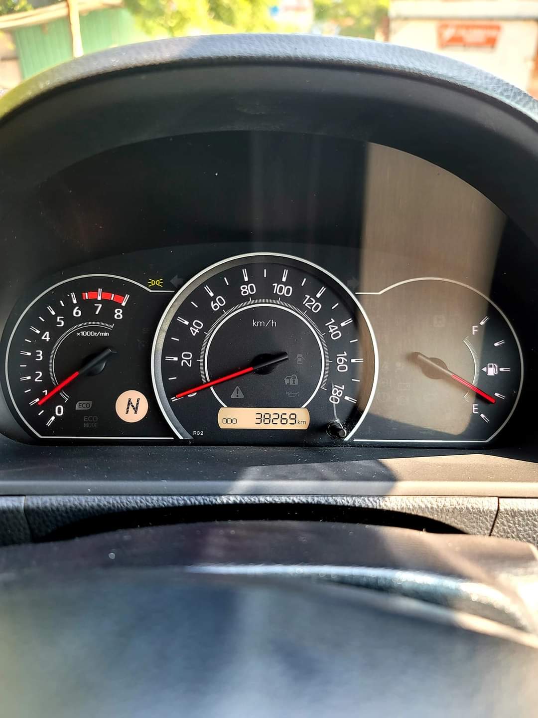 2018/19 TOYOTA NOAH ZRR80 2.0 AT