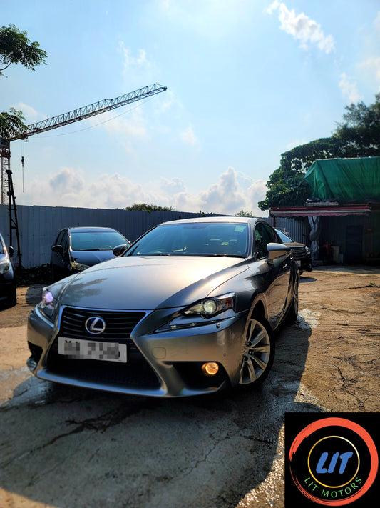 2013 LEXUS IS300h 2.5 AT