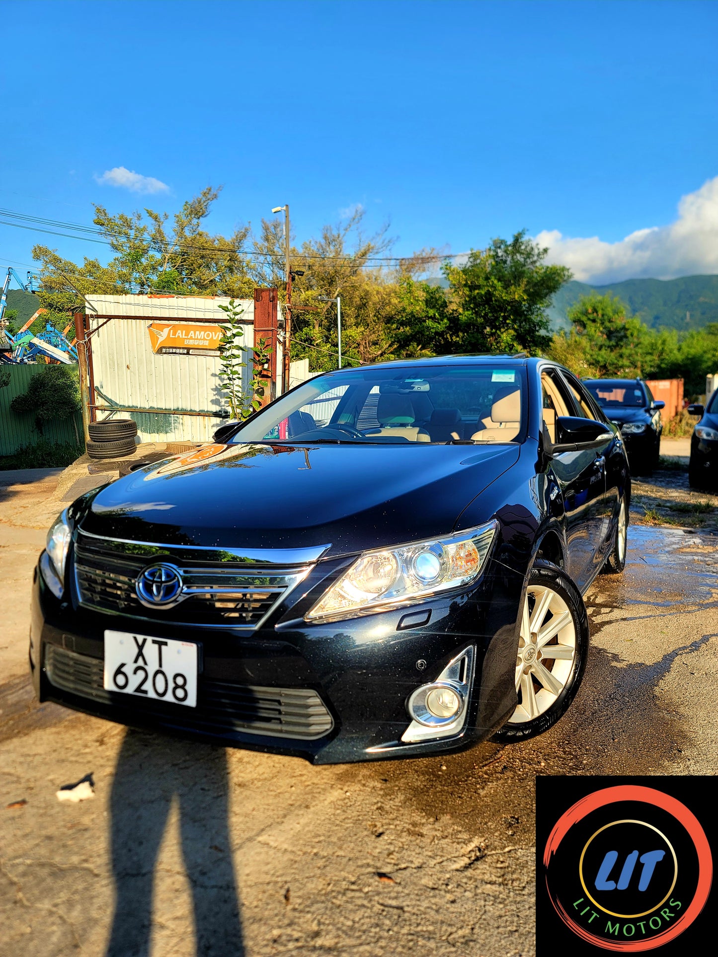 2011/12 TOYOTA CAMRY HYBRID DELUXE 2.5 AT