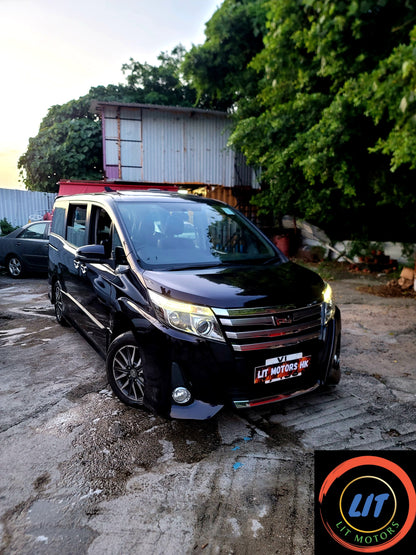 2014 TOYOTA NOAH DELUXE 2.0 AT
