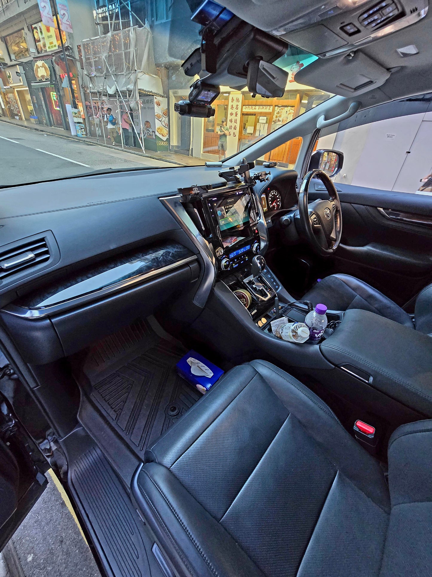 2020 TOYOTA VELLFIRE V 2.5 AT