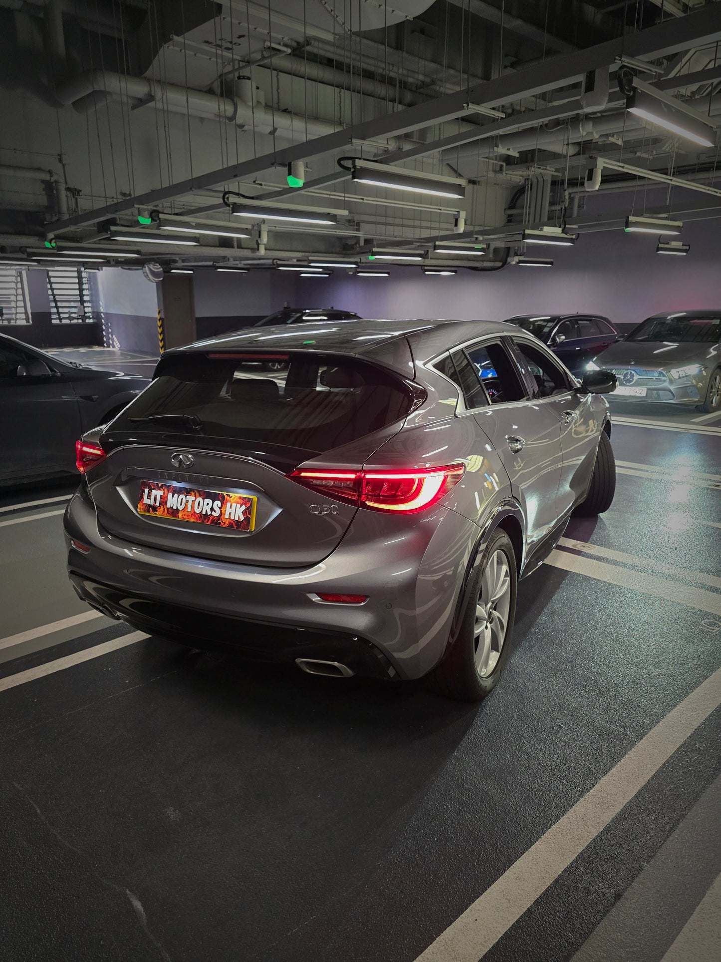 2017 INFINITI QX30 GT 2.0T AT